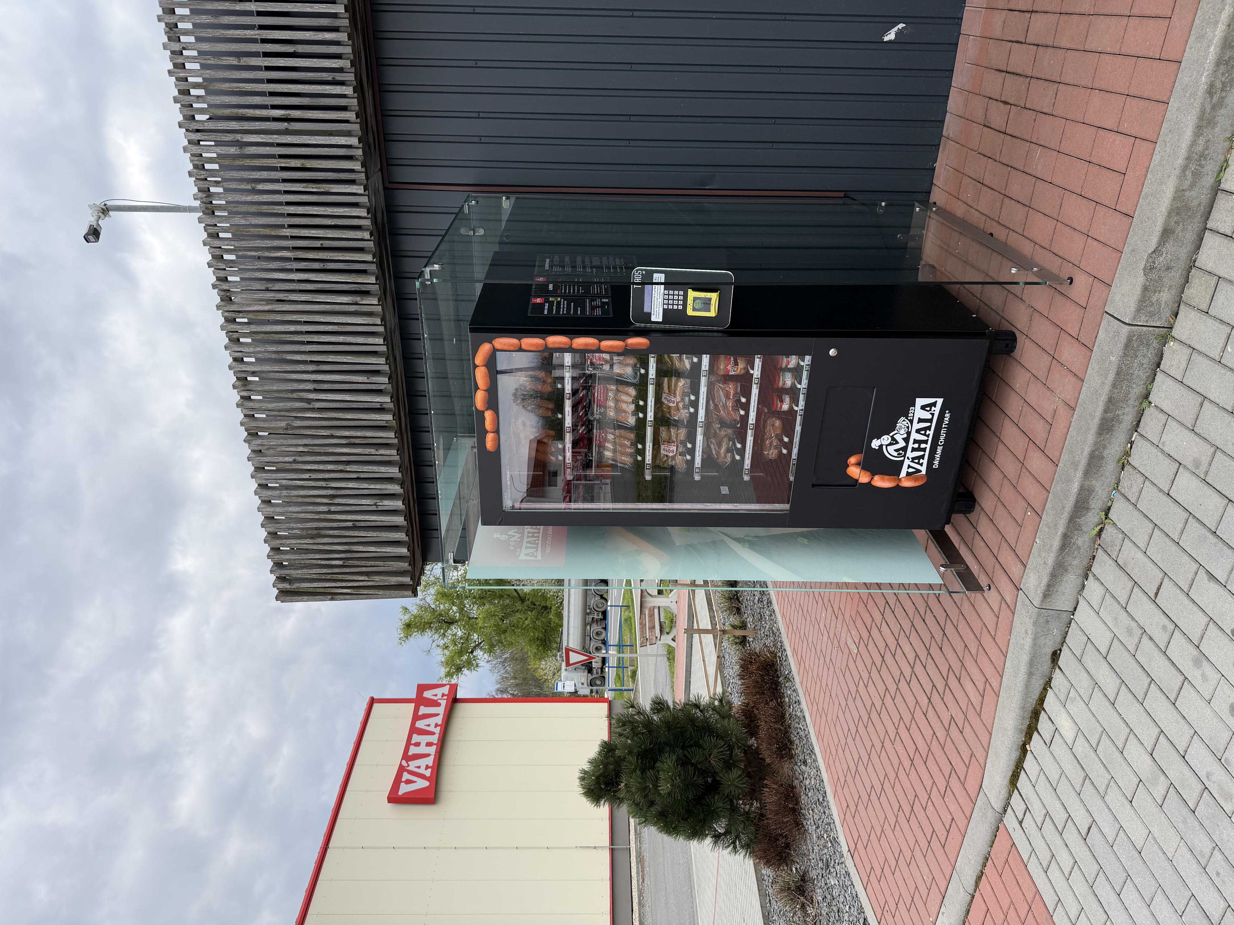 ŠPEKÁČKOMAT VÁHALA foto 4