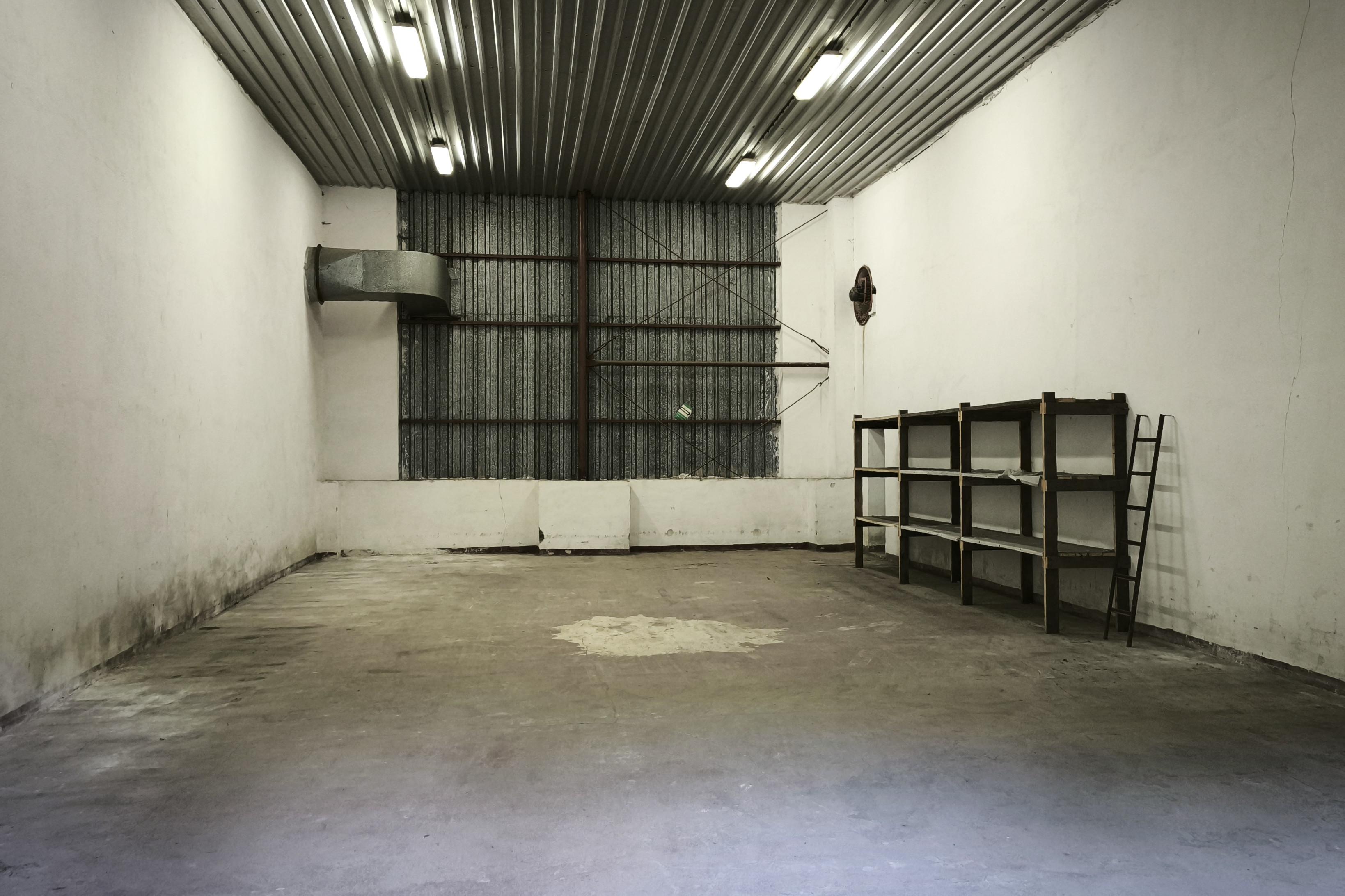 Prodej skladů v Liberci Kateřinkách, výstavba RD.