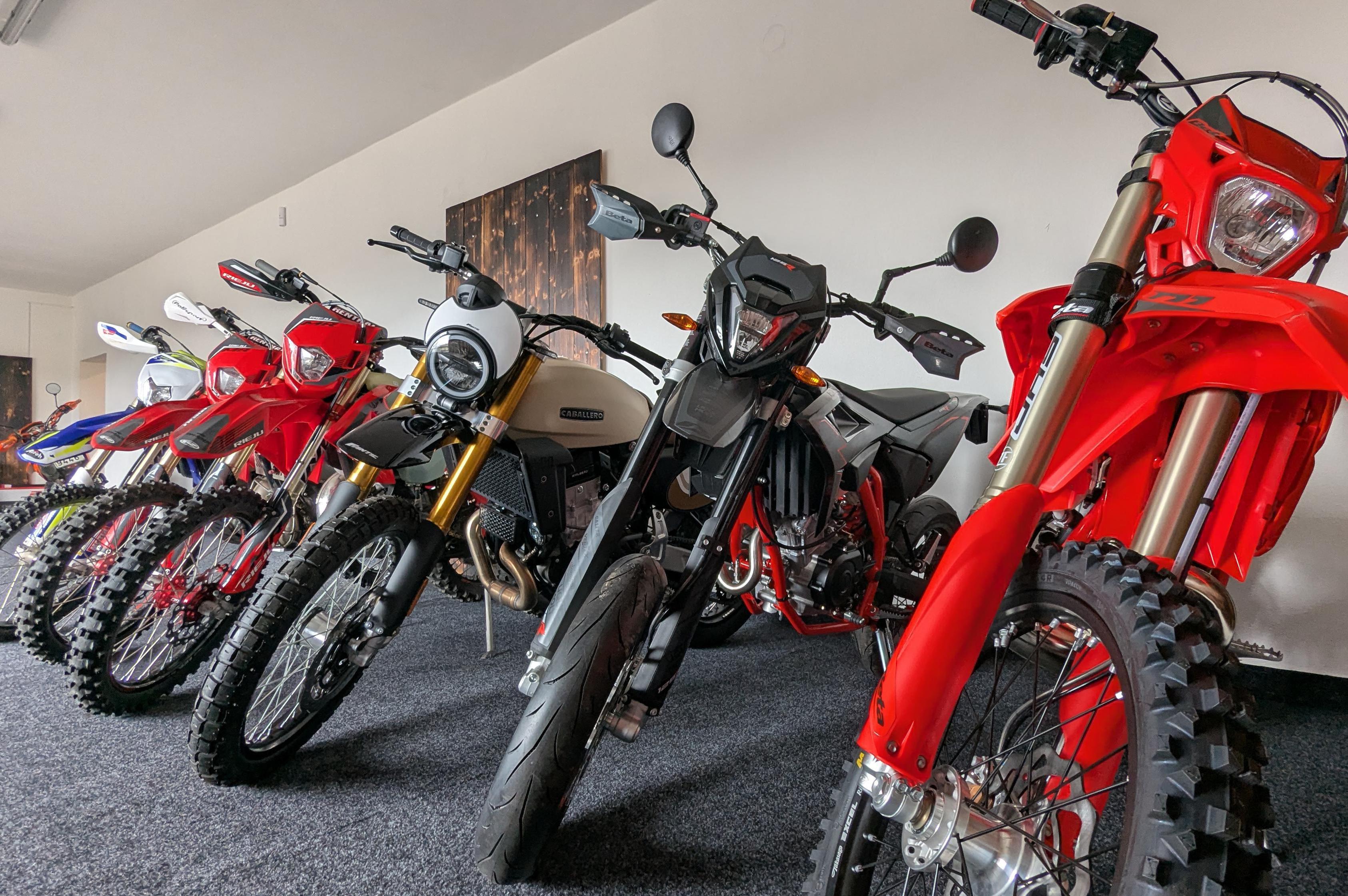 Motocentrum X-PRO MOTO