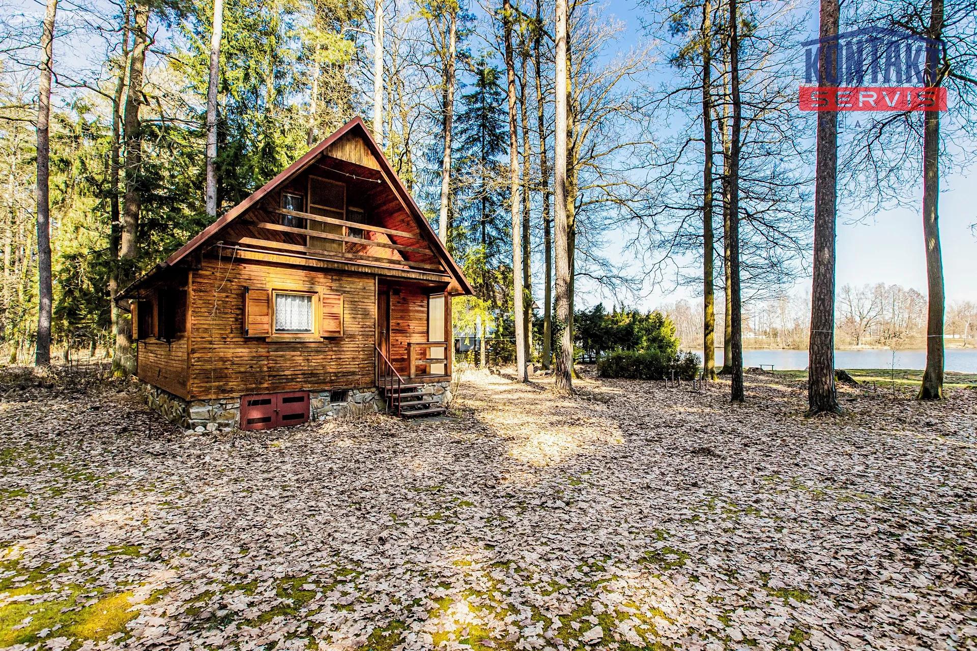 Rekreační chata na břehu rybníka-Olešnice