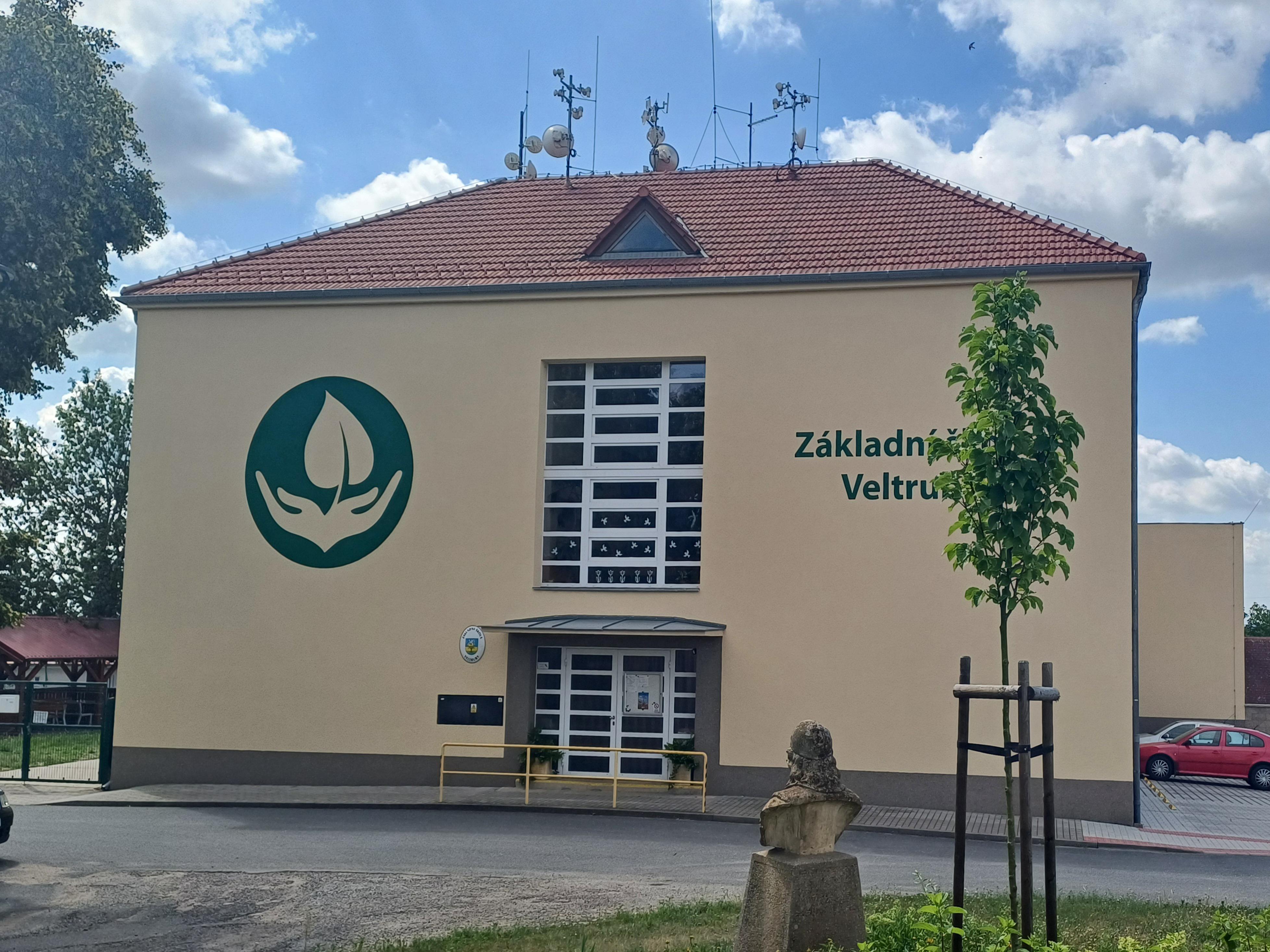 ZŠ Veltruby