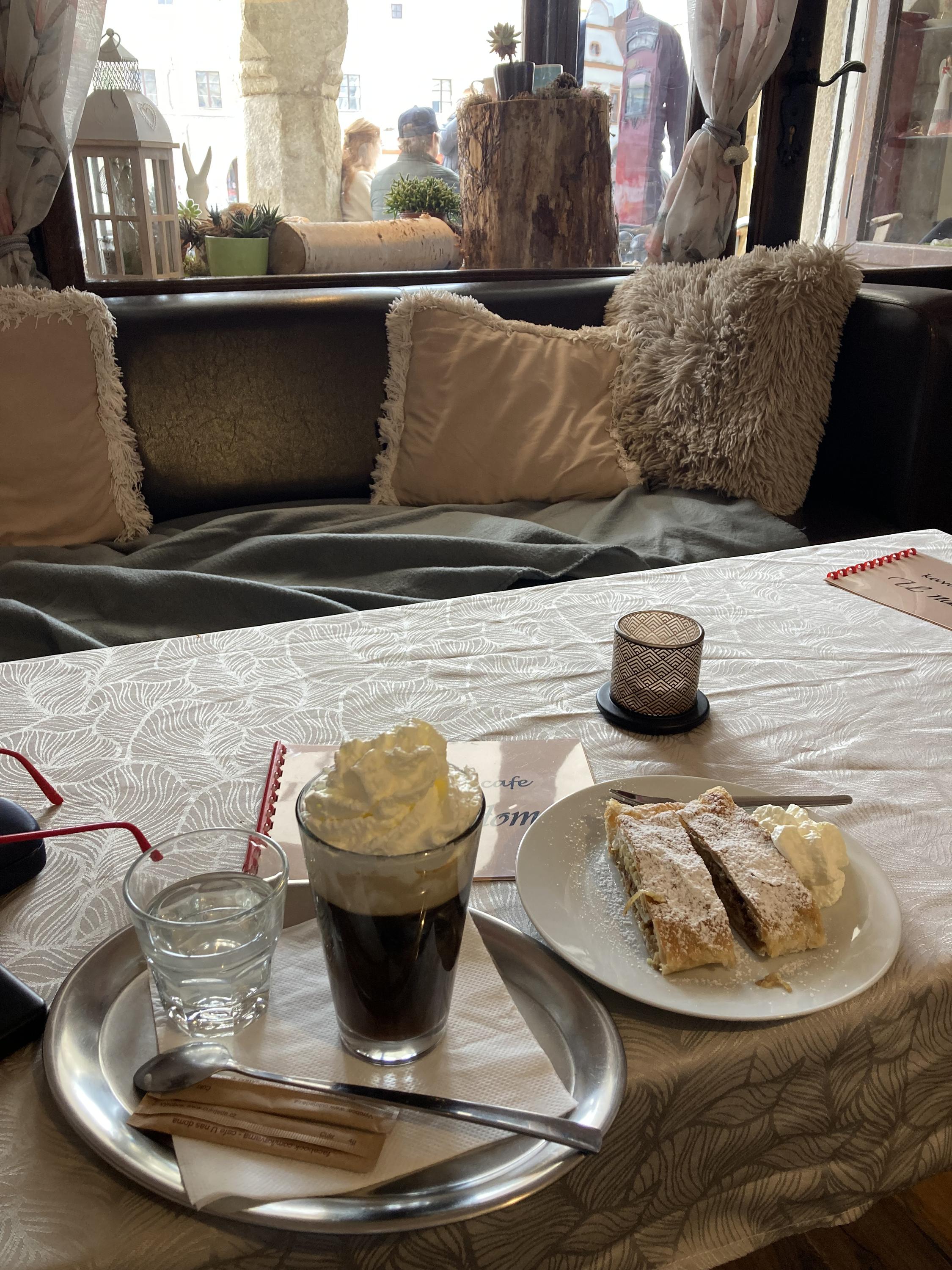 Kavárna U nás doma foto 6