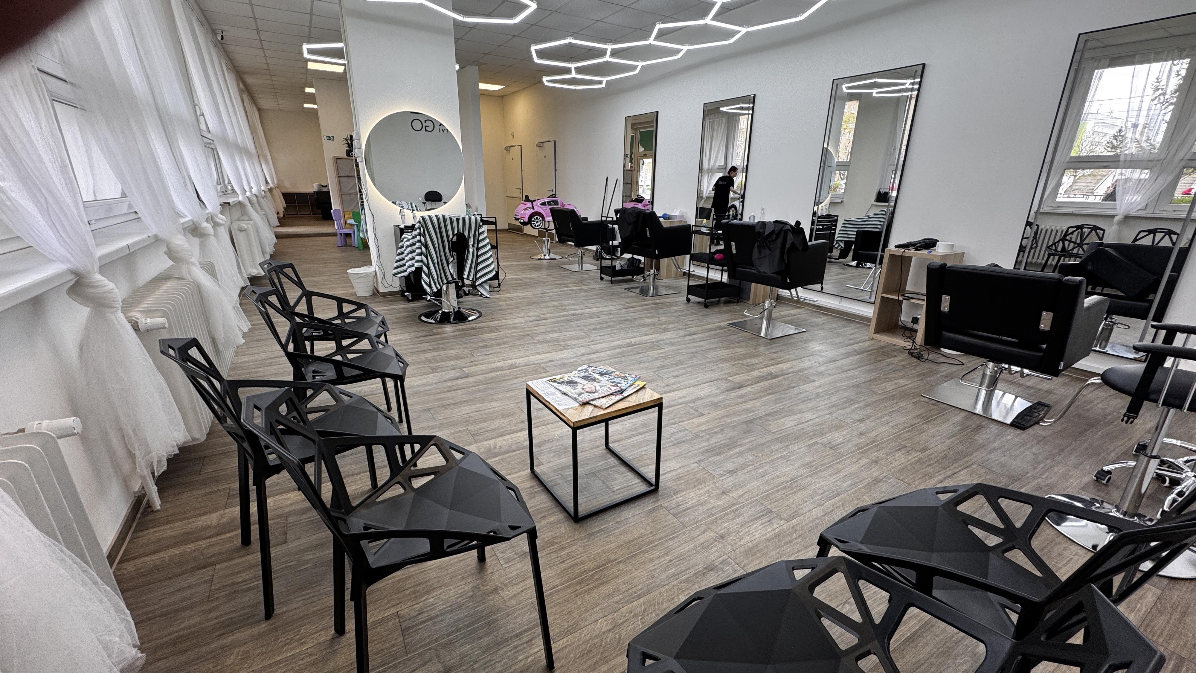 CUT&GO Kadeřnictví foto 6
