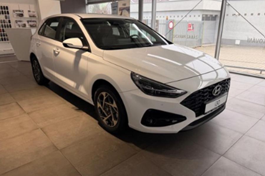 BAZAROVKA | Hyundai i30 1,5 DPi, MT Comfort