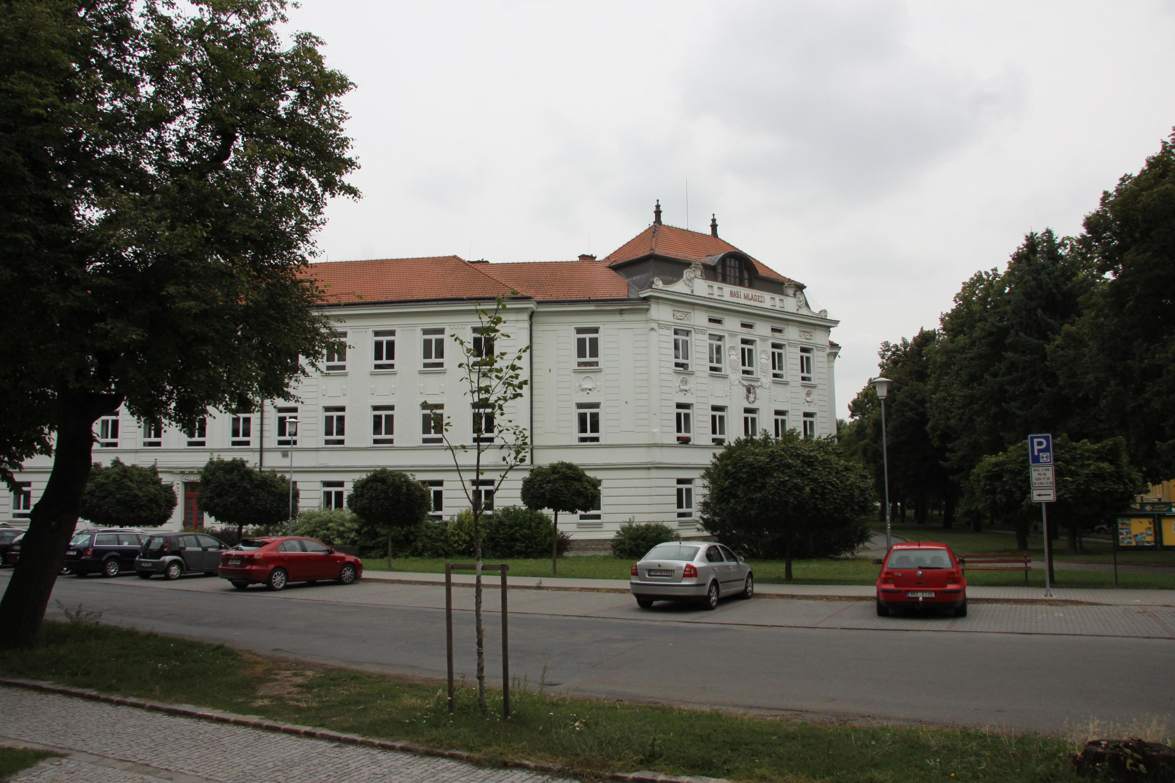 ZŠ Slavkov u Brna, Komenského náměstí foto 6