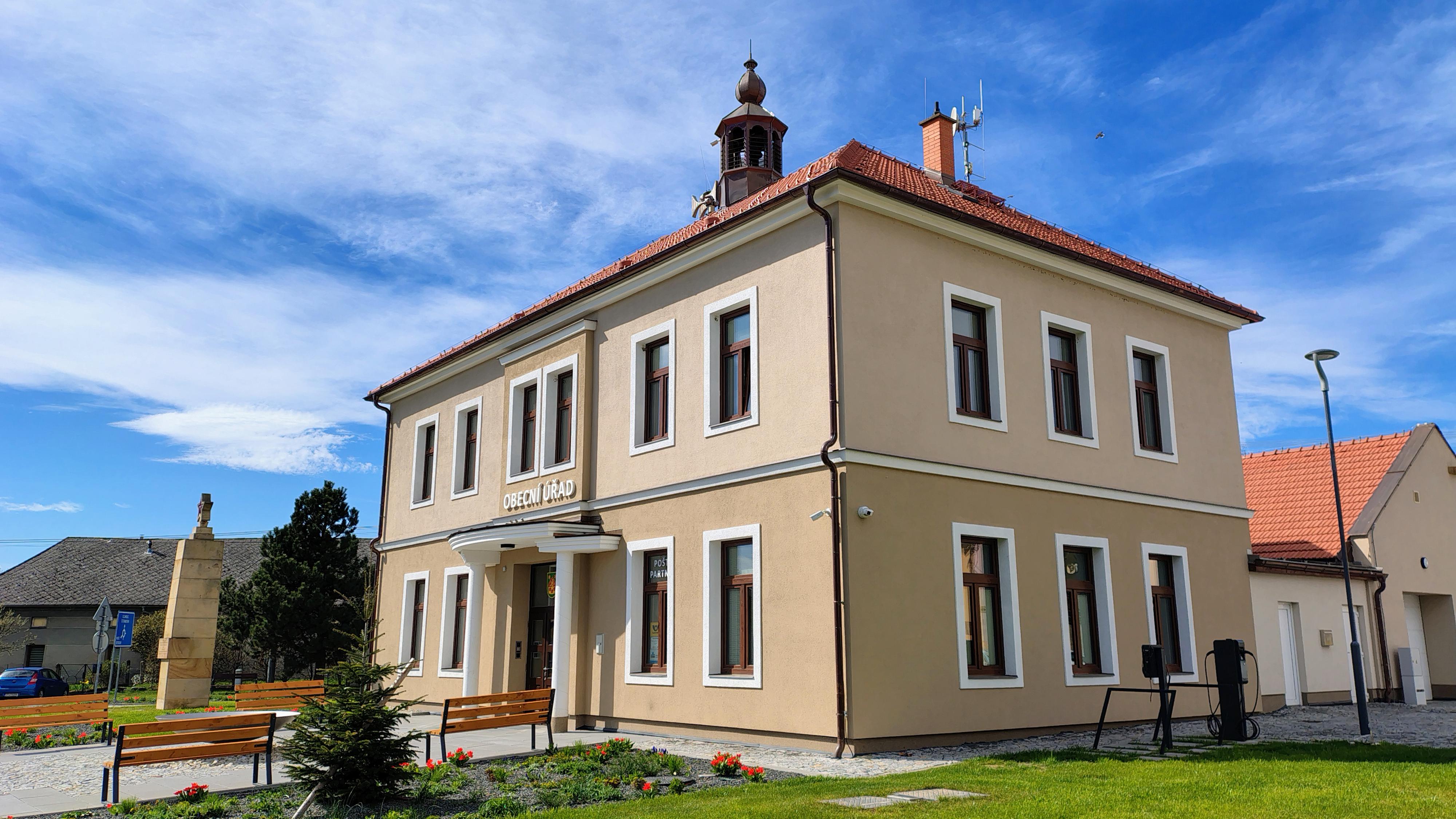 Bělkovice - Lašťany - obecní úřad foto 3