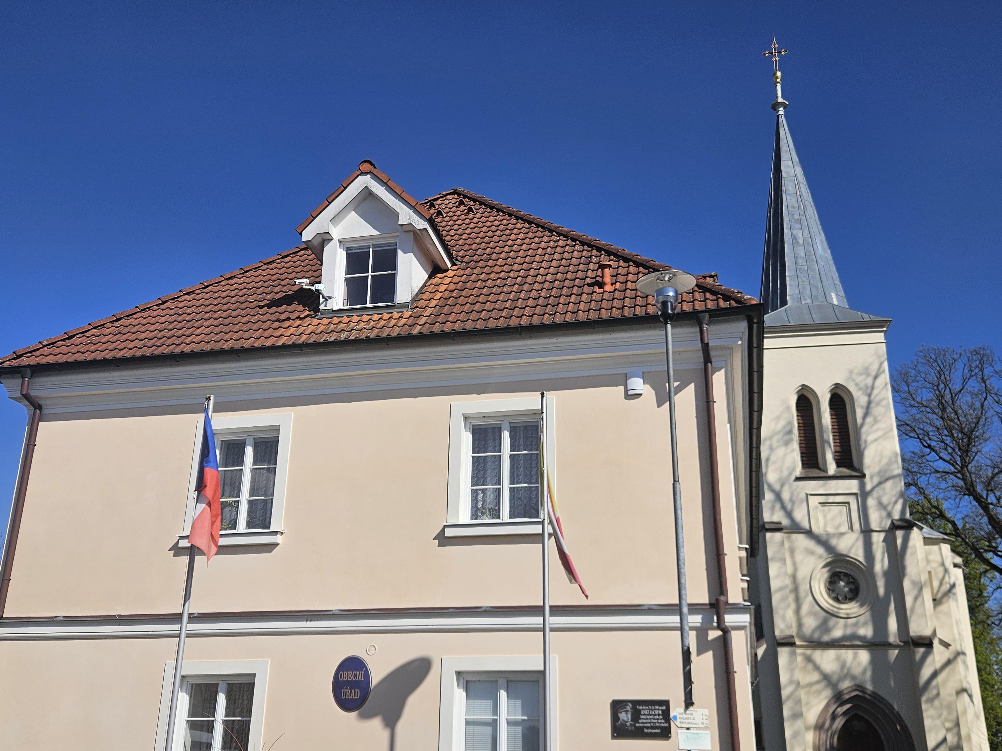 Klášter Hradiště nad Jizerou - obecní úřad foto 6