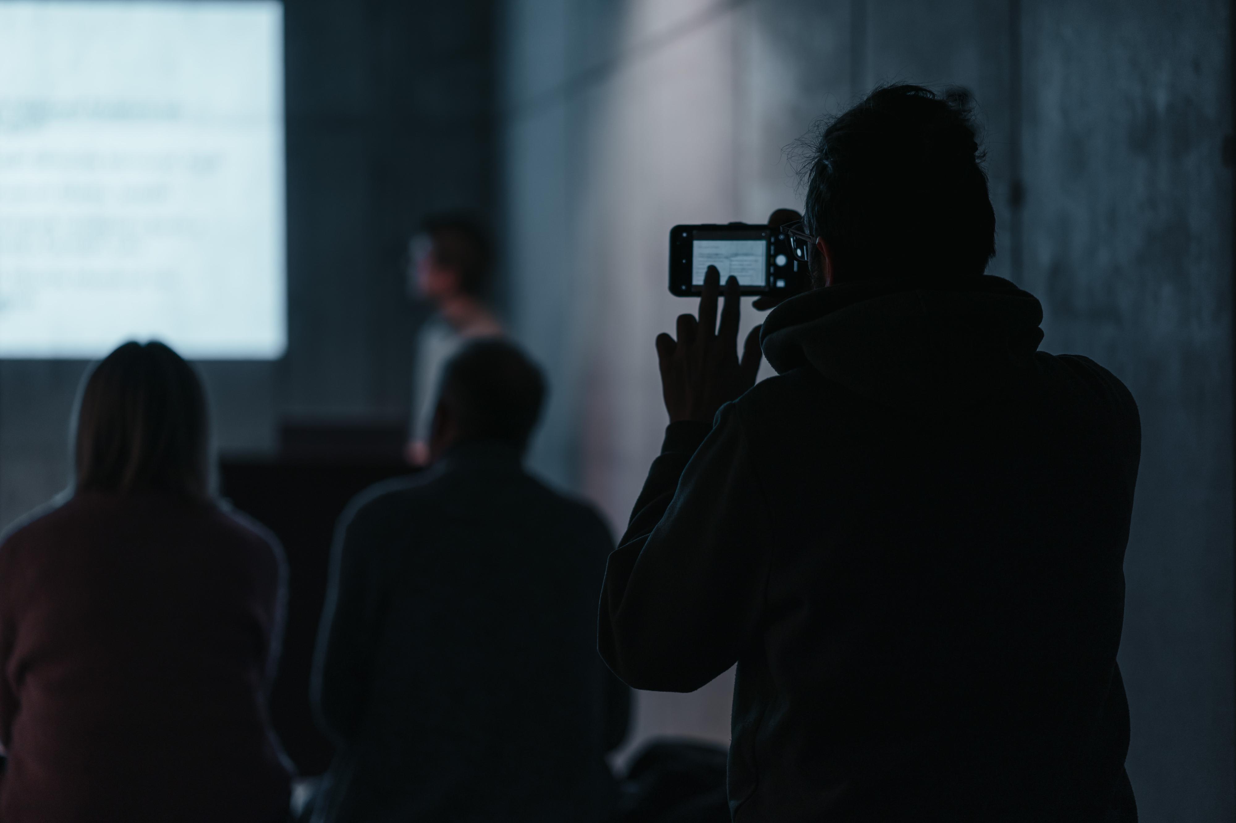 Přednáška Demokracie v nejisté době