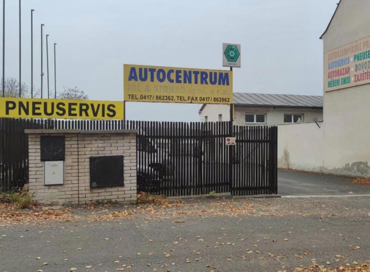 Pneuservis-rychloservis - Monika Asaadová foto 6