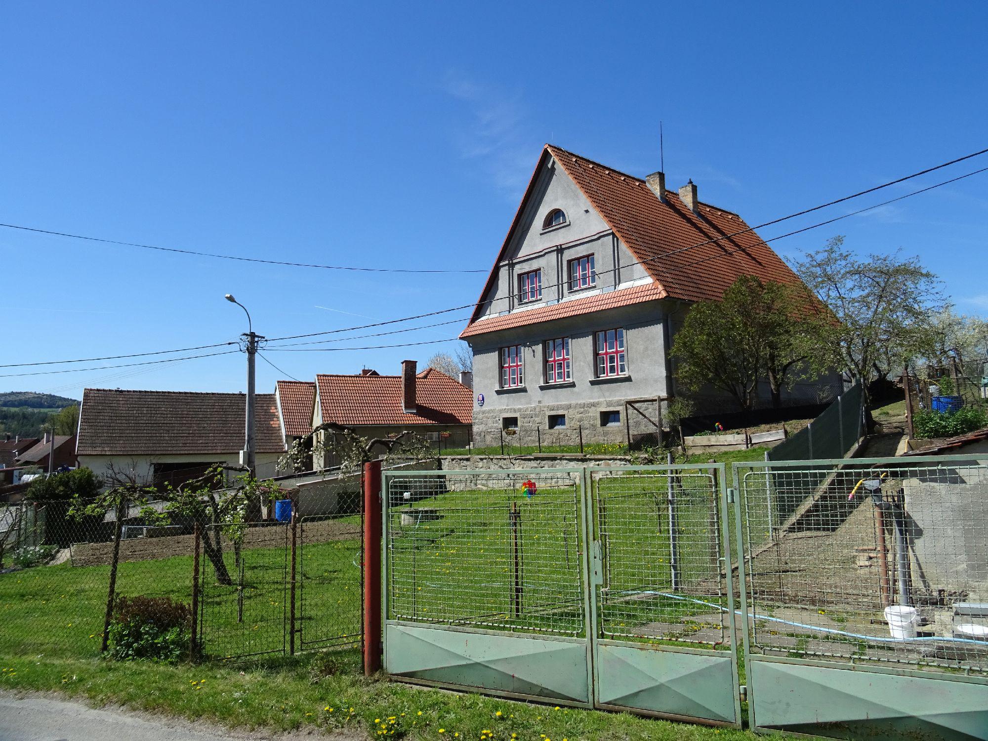 Lčovice - obecní úřad foto 2