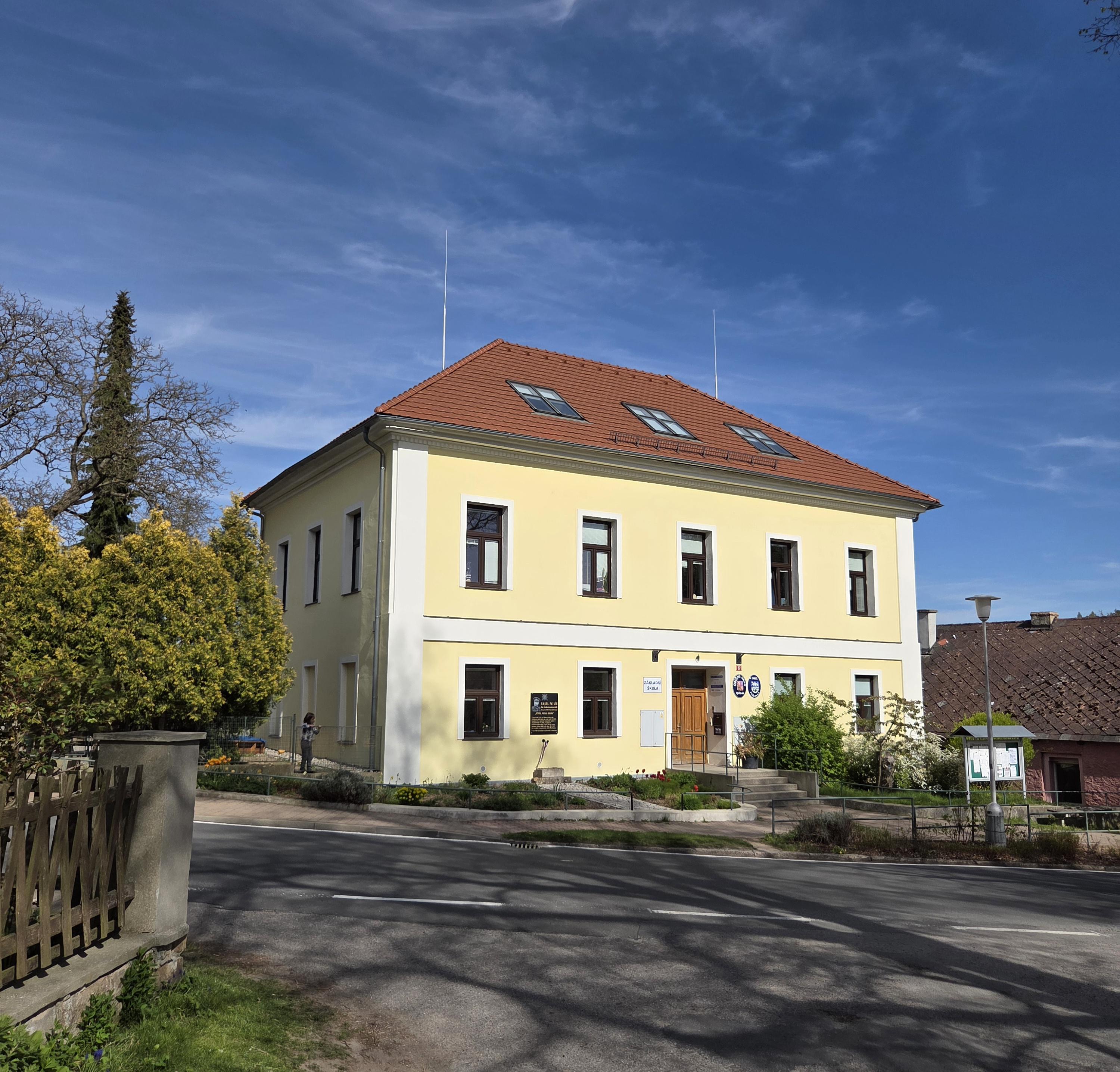 Vyžlovka - obecní úřad foto 5