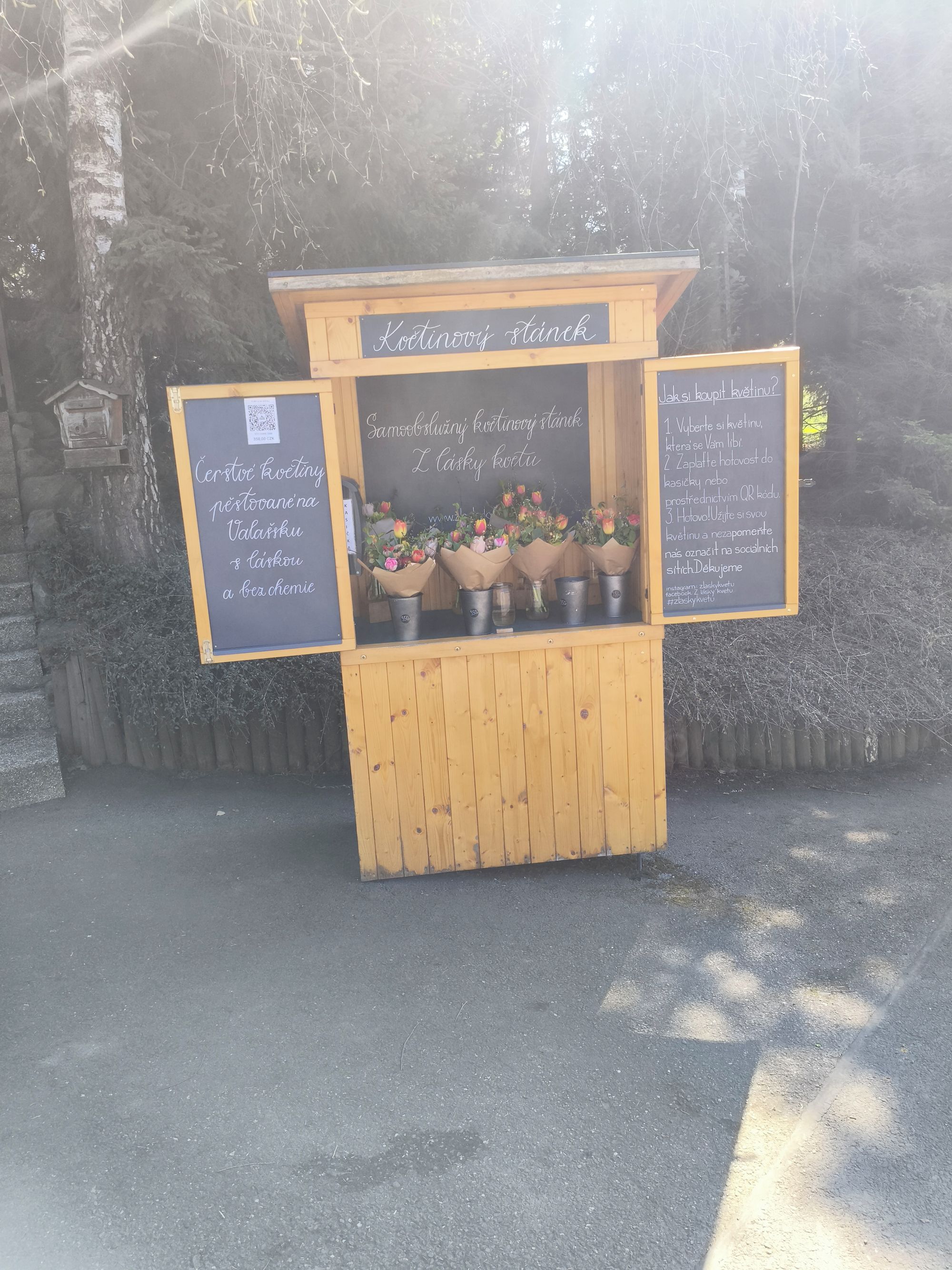Květinový stánek Valašská Bystřice foto 2