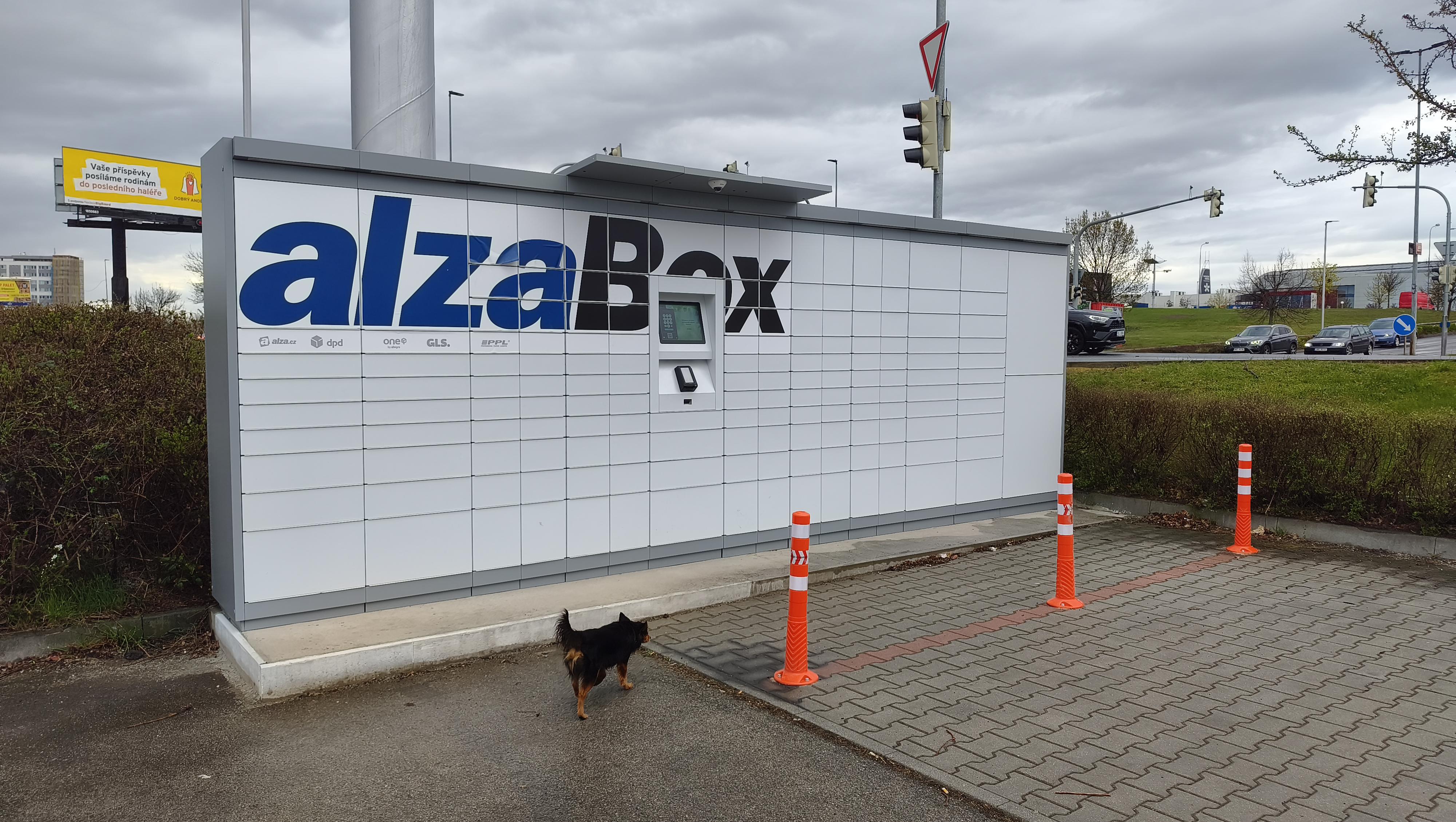 AlzaBox