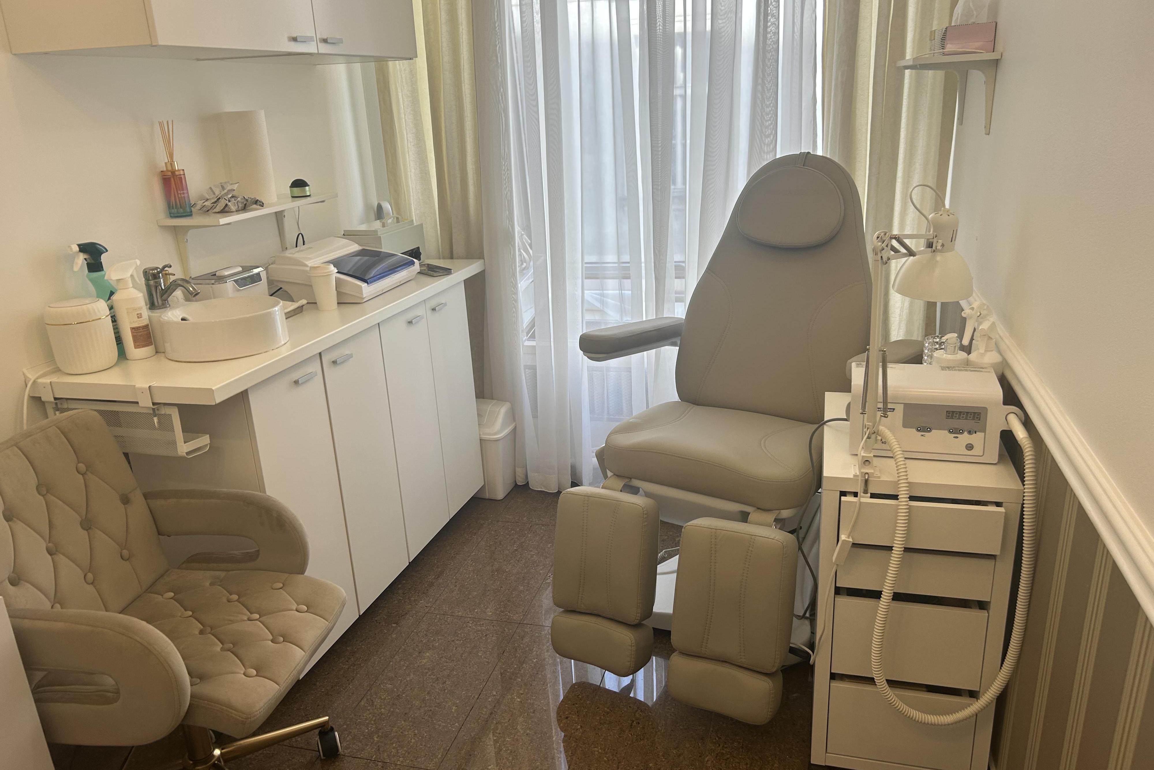 Manikúra a pedikúra Rodionová Oxana