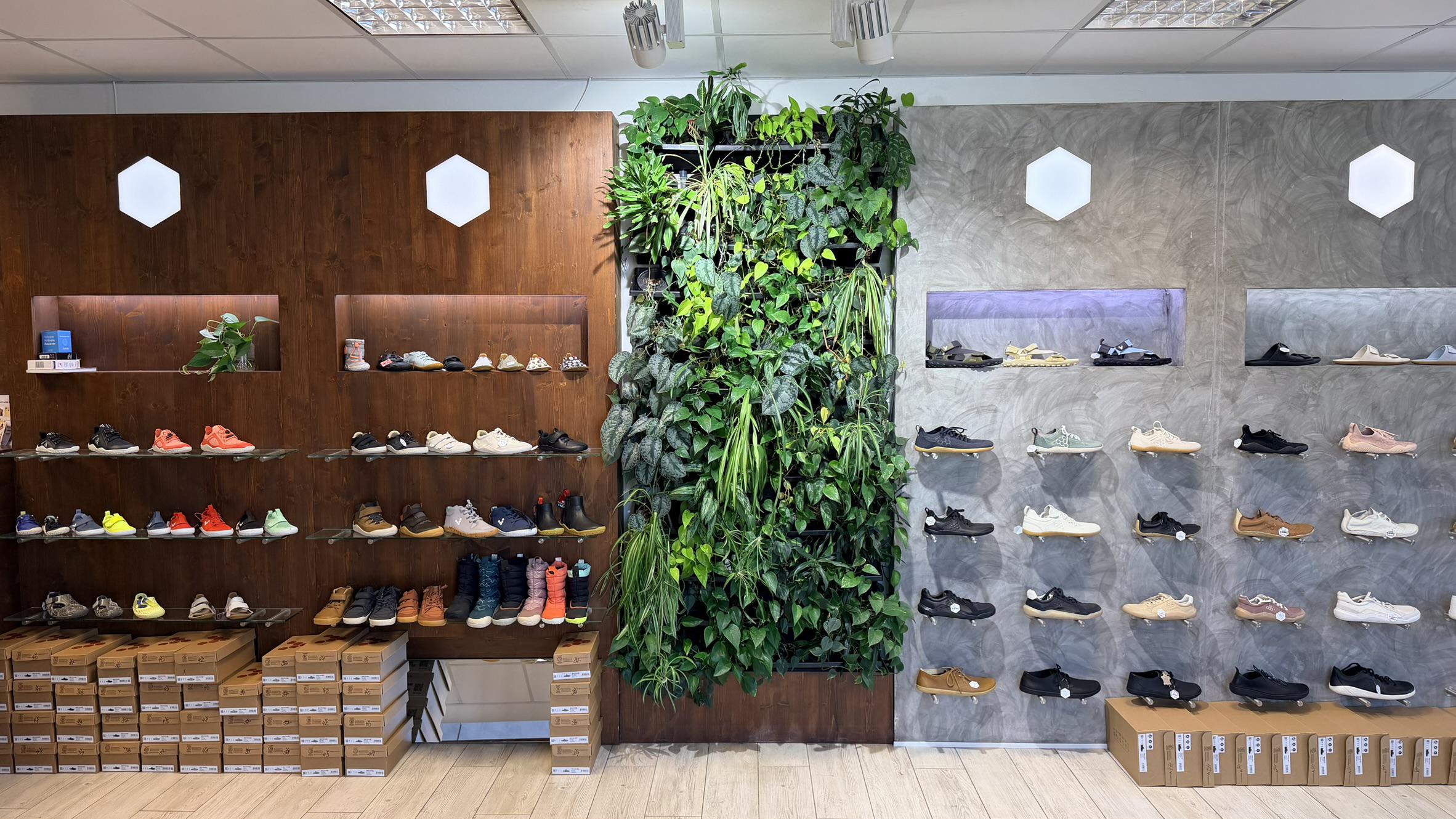 Vivobarefoot Concept Store Brno foto 4