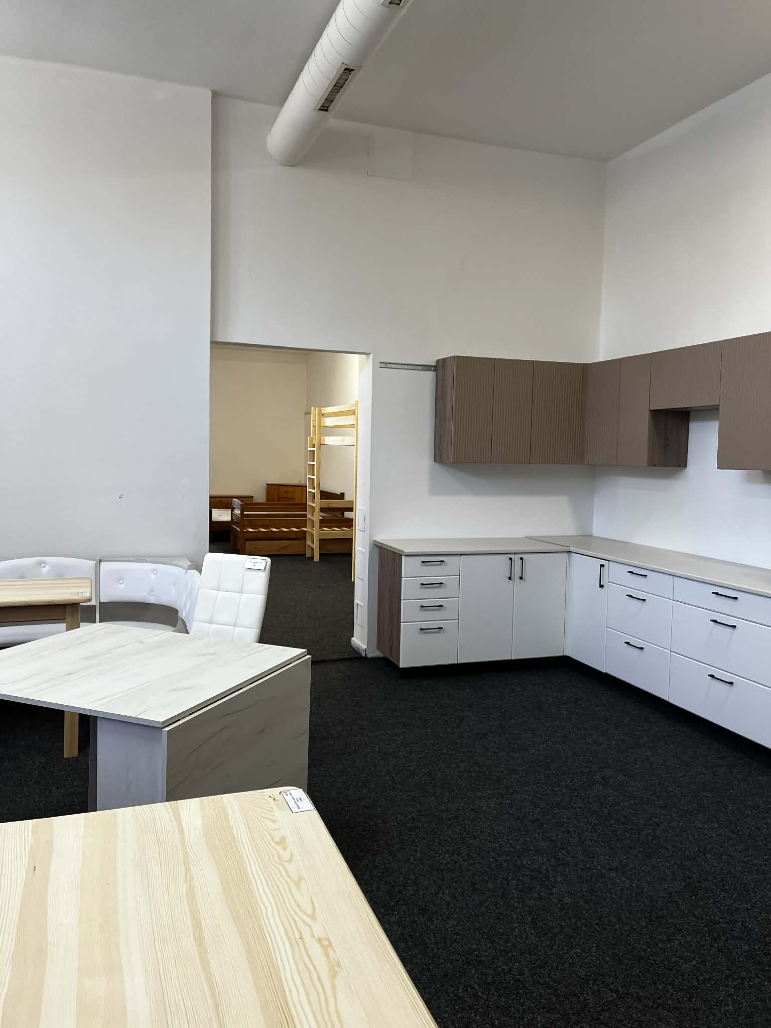 Nábytek NAROHU foto 4