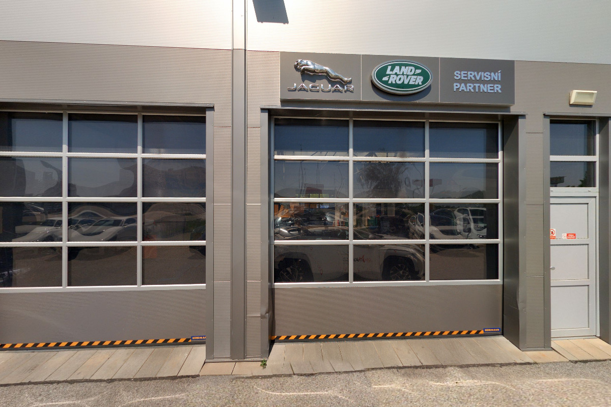 Prémiové vozy - MACH Motors foto 3