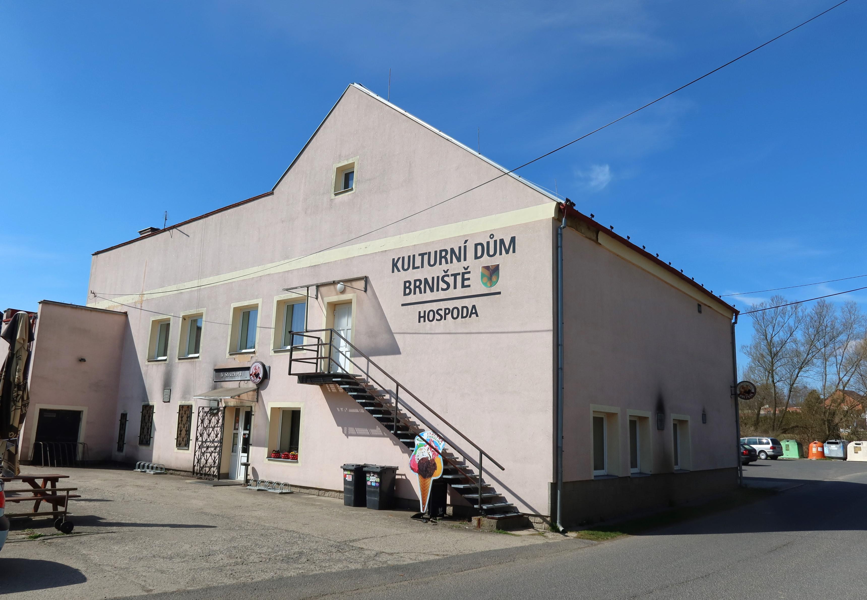 Kulturní Dům Brniště foto 6