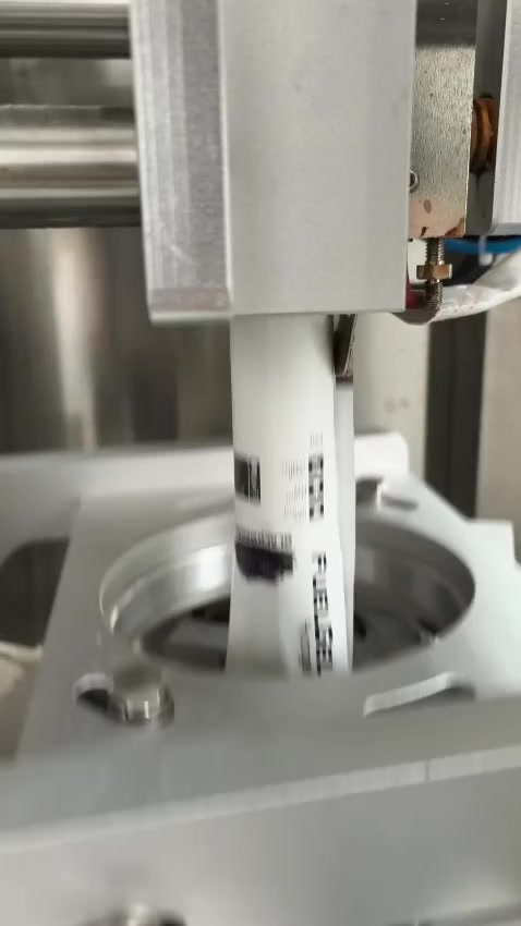 Iontmax.com foto 2 (náhled videa)