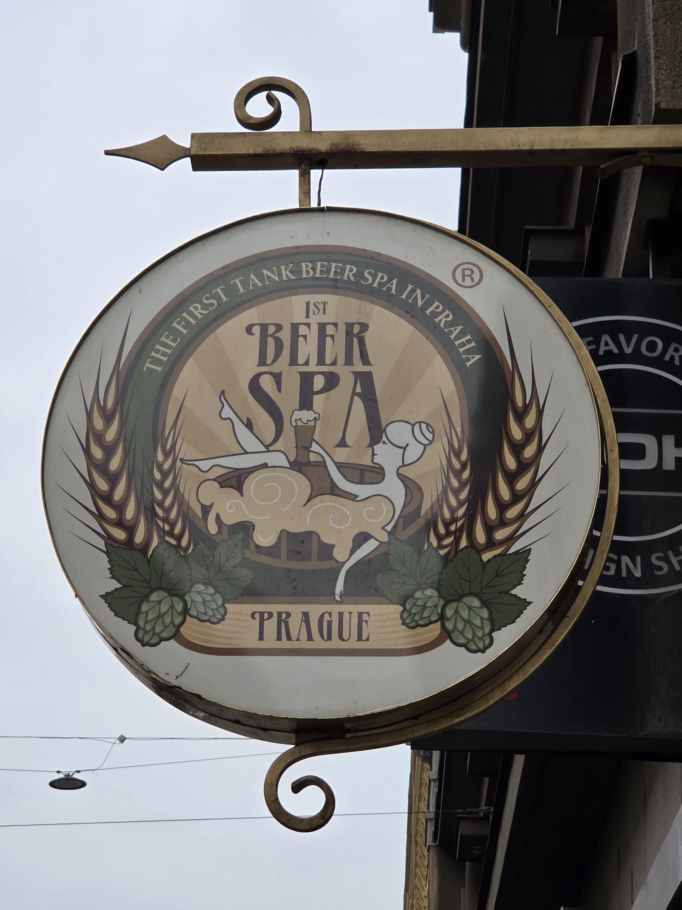 SPA BEERLAND - PRVNÍ TANKOVÉ PIVNÍ LÁZNĚ PRAHA foto 2