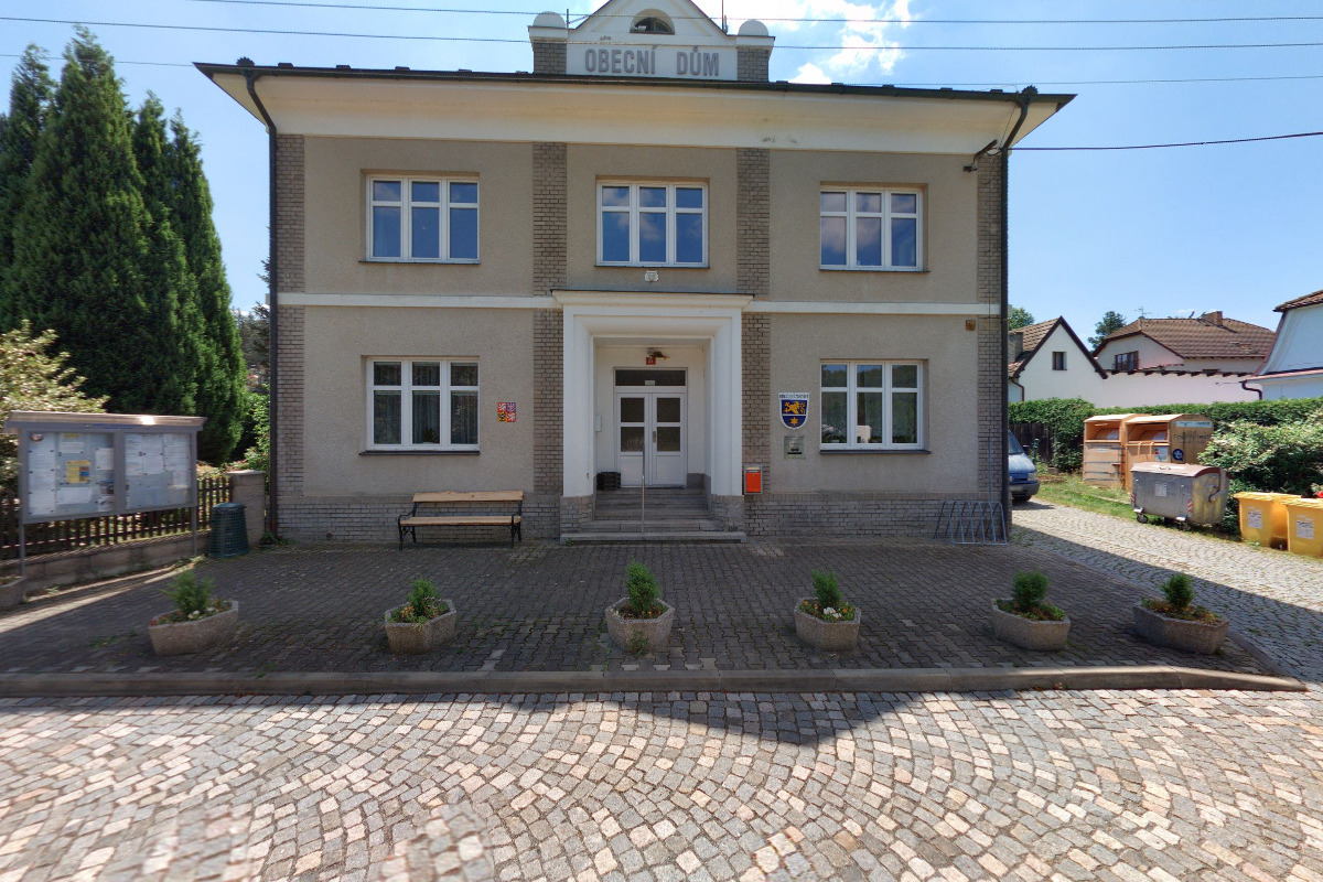 Hvězdonice - obecní úřad foto 3