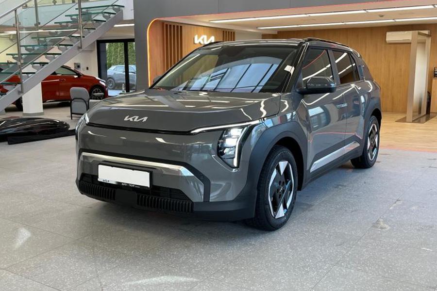 NOVINKA V AUTO TICHÝ | Kia EV3 EARTH