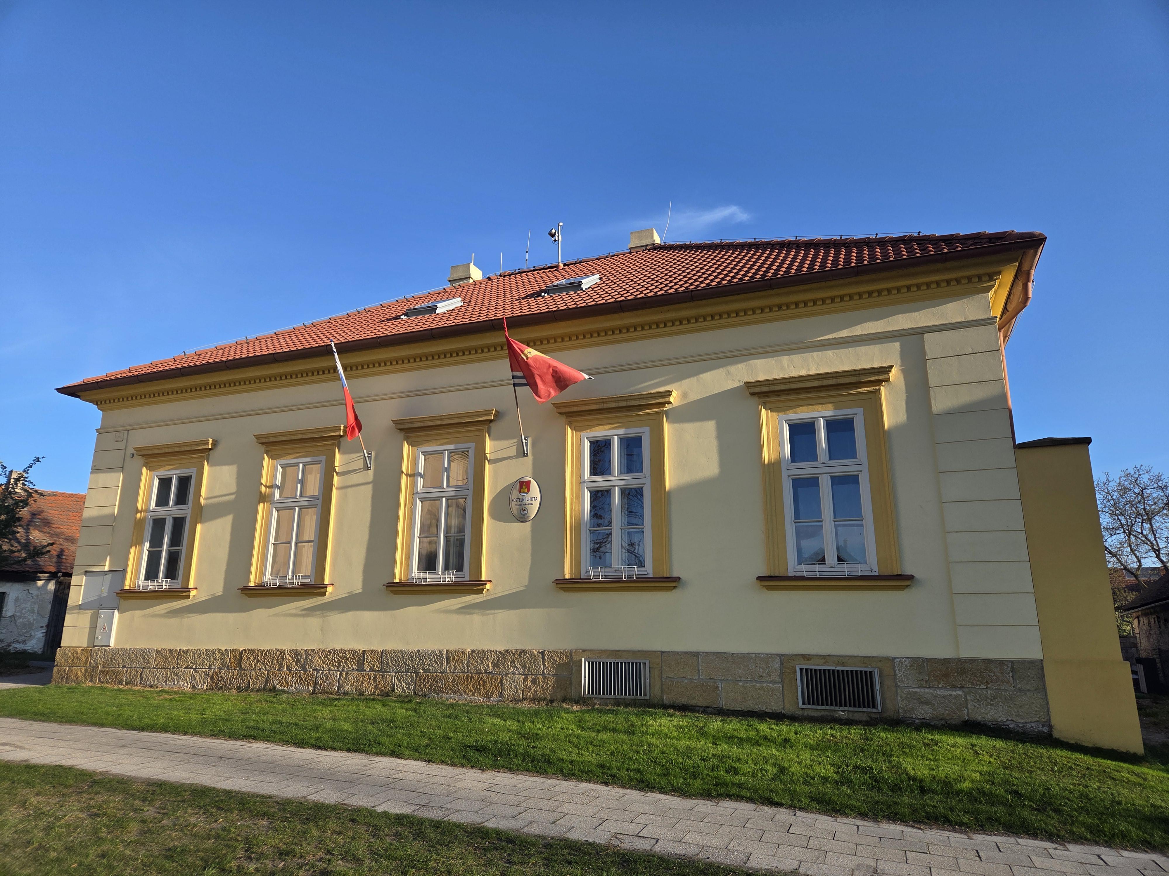 Kostelní Lhota - obecní úřad foto 5