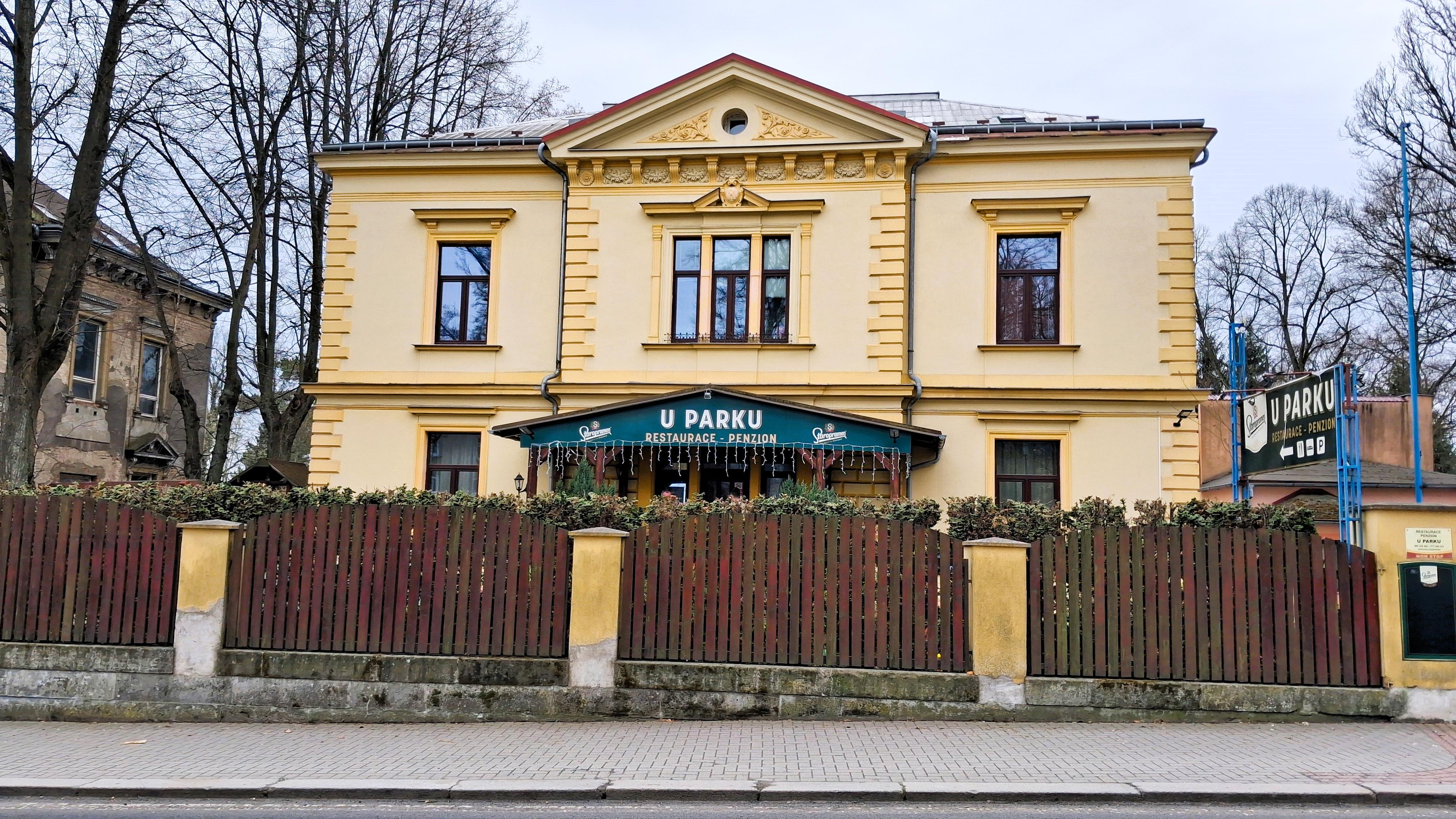 Restaurace a penzion U Parku foto 5