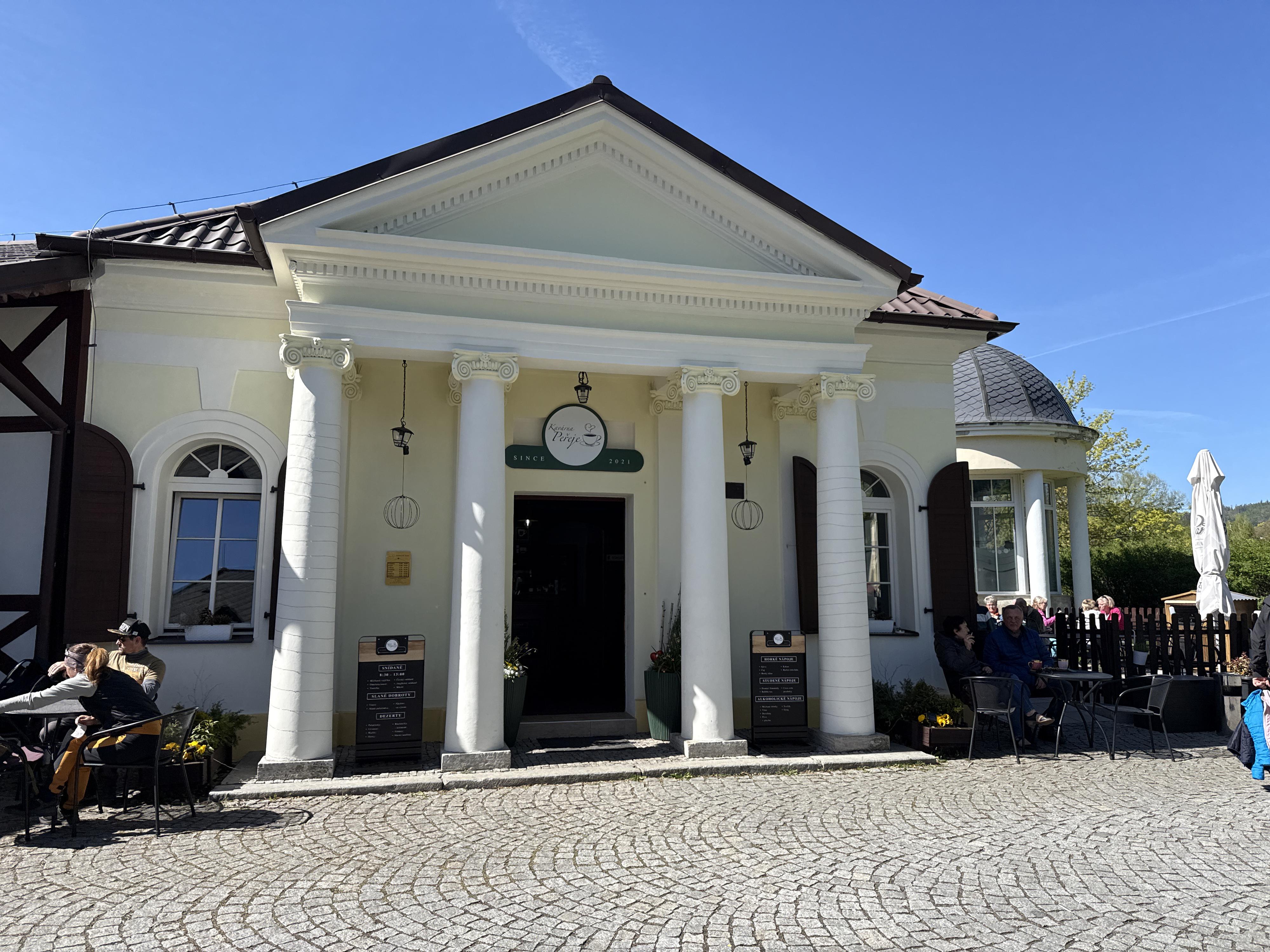Restaurace Peřeje