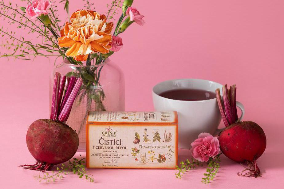 Čistící čaj s červenou řepou