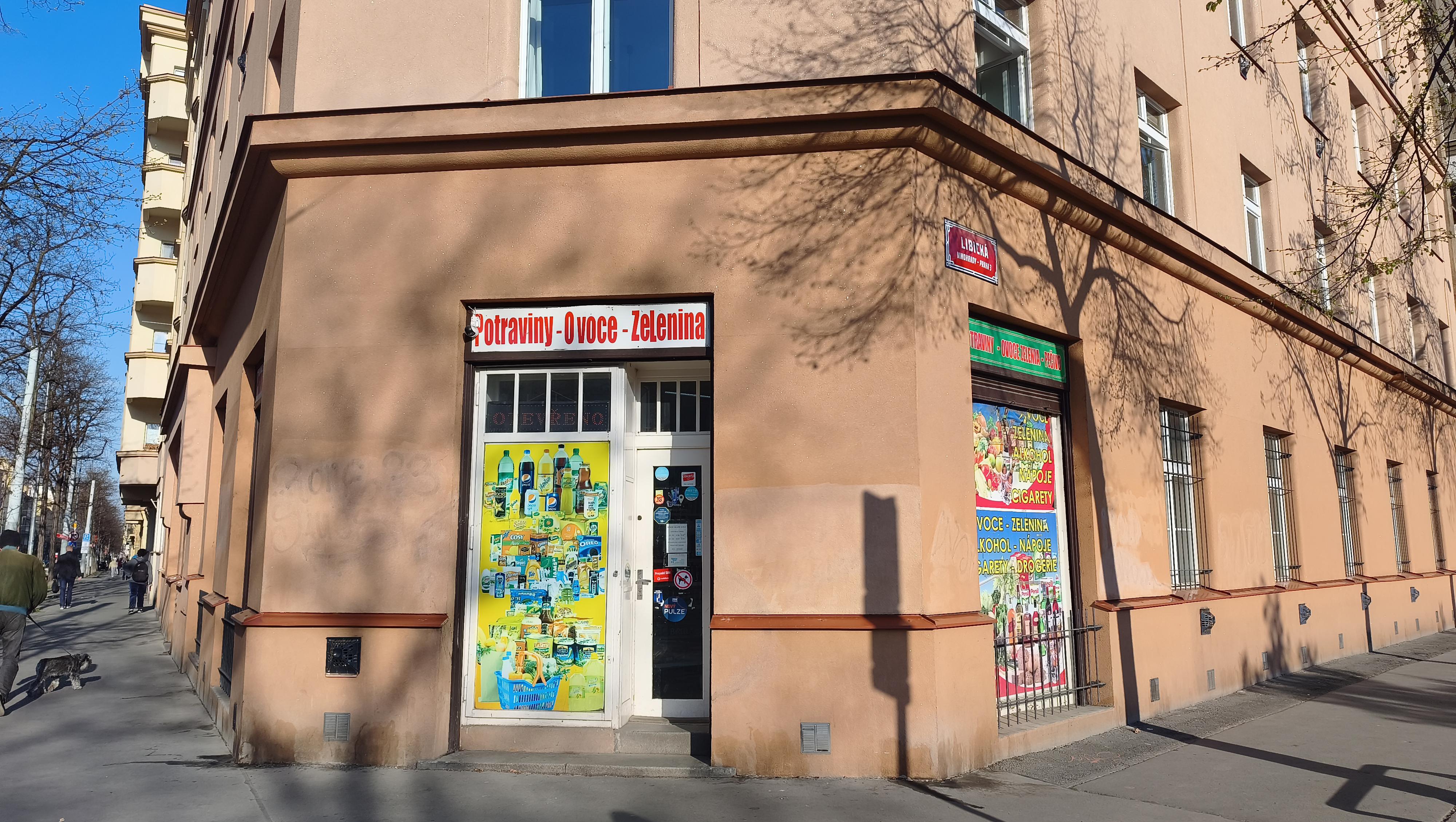 Potraviny Korunní 121 foto 1