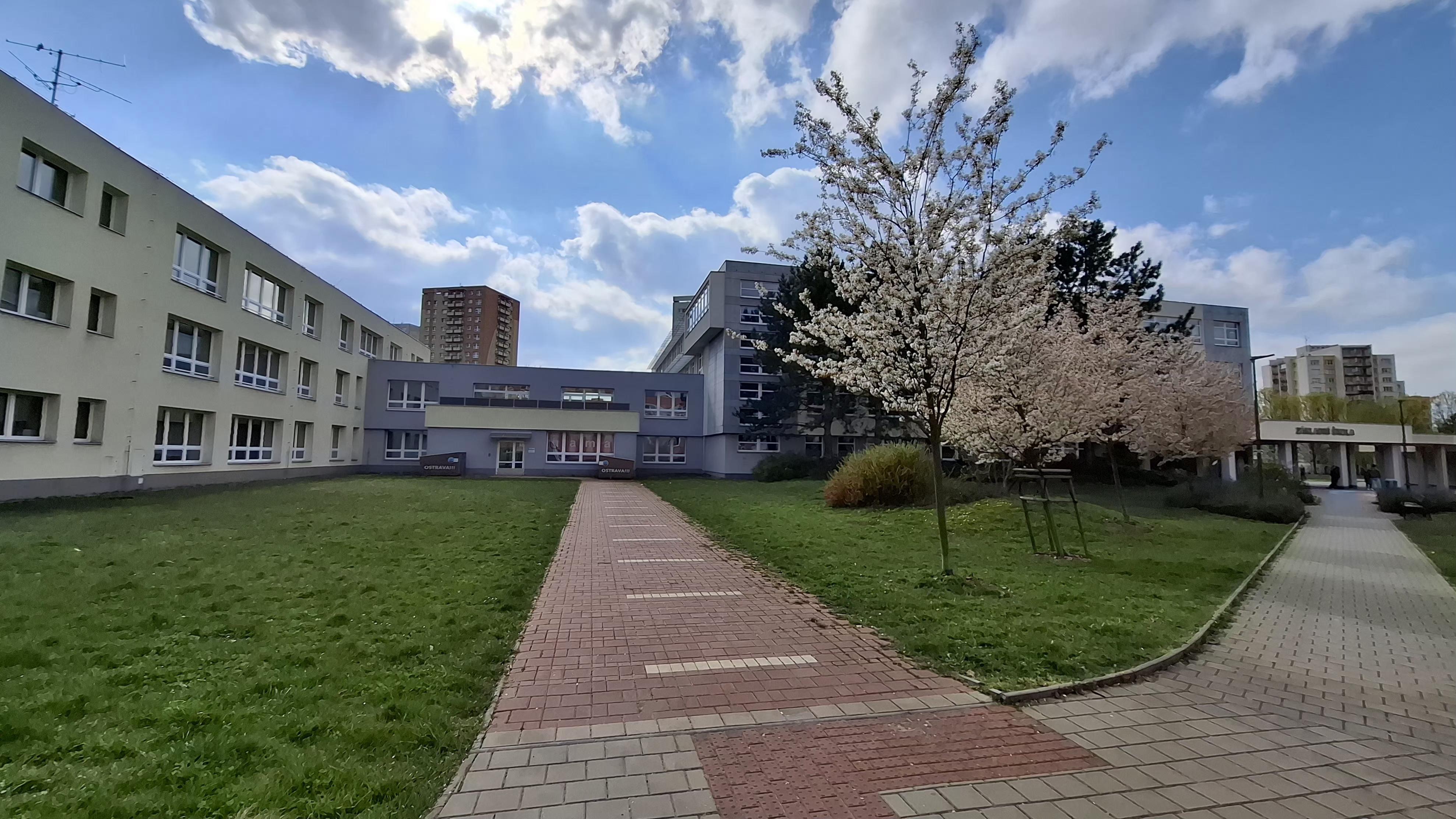 ZŠ Ostrava, Generála Píky foto 2