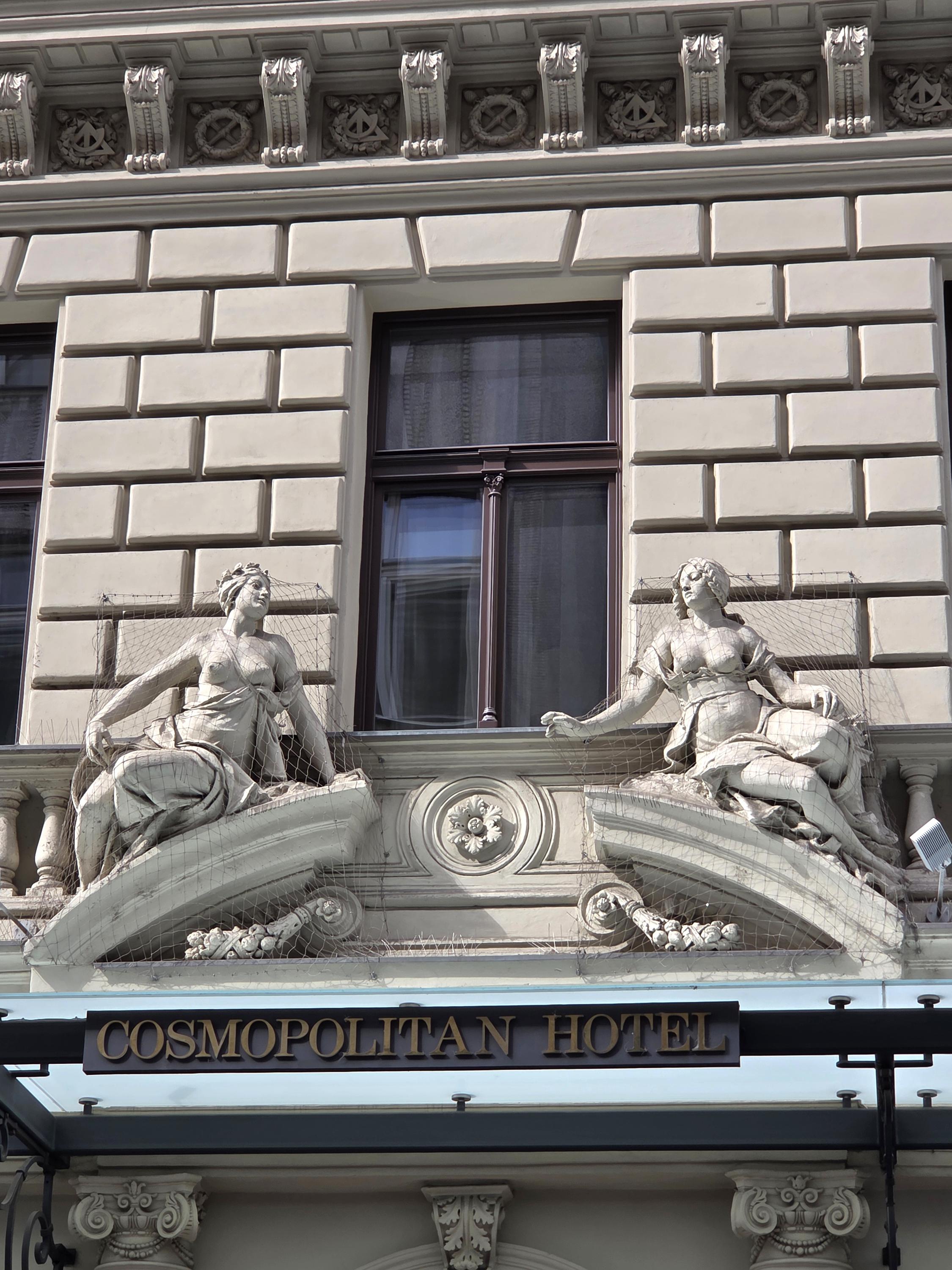 HOTEL COSMOPOLITAN foto 3