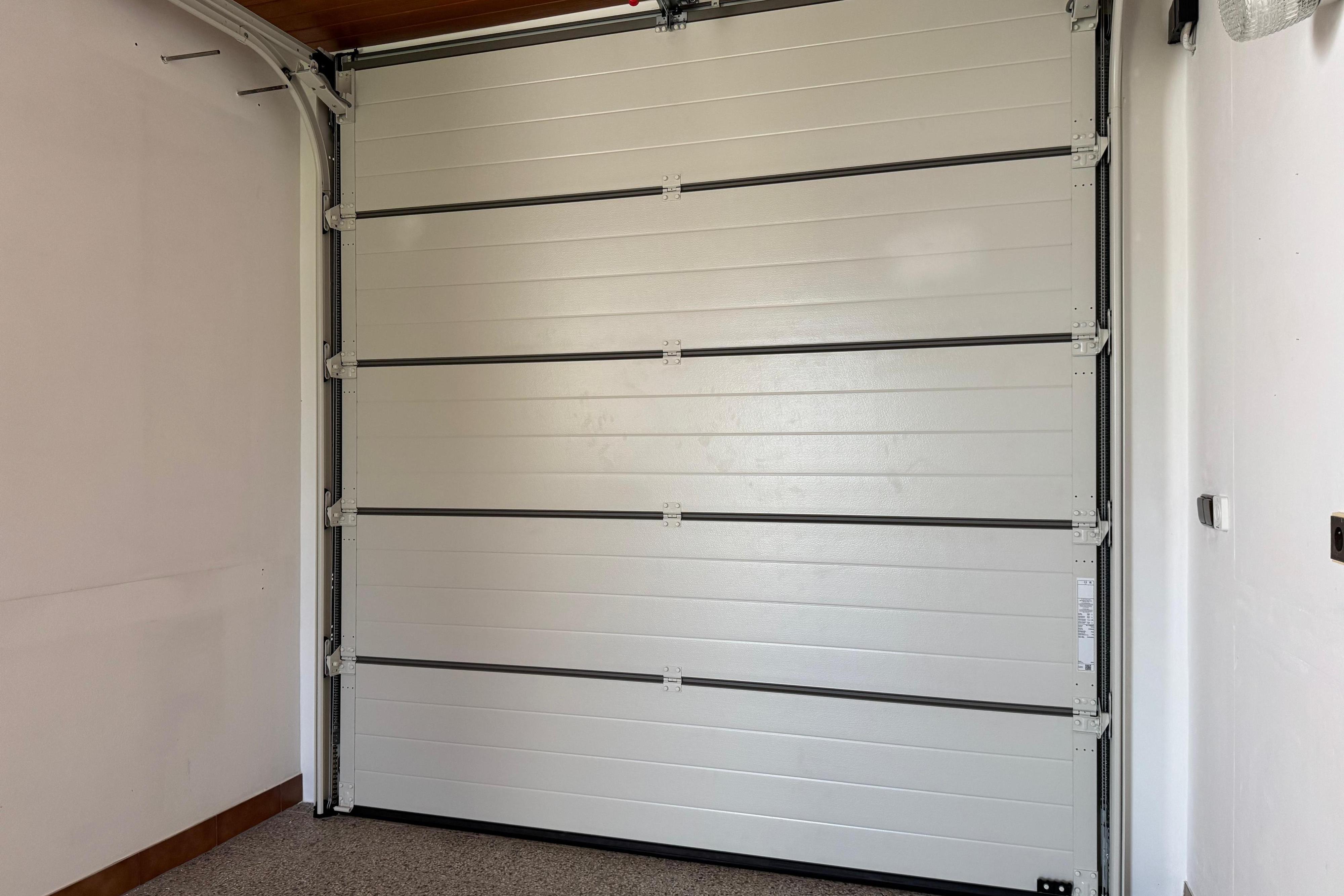 Servis garážových vrat všech značek