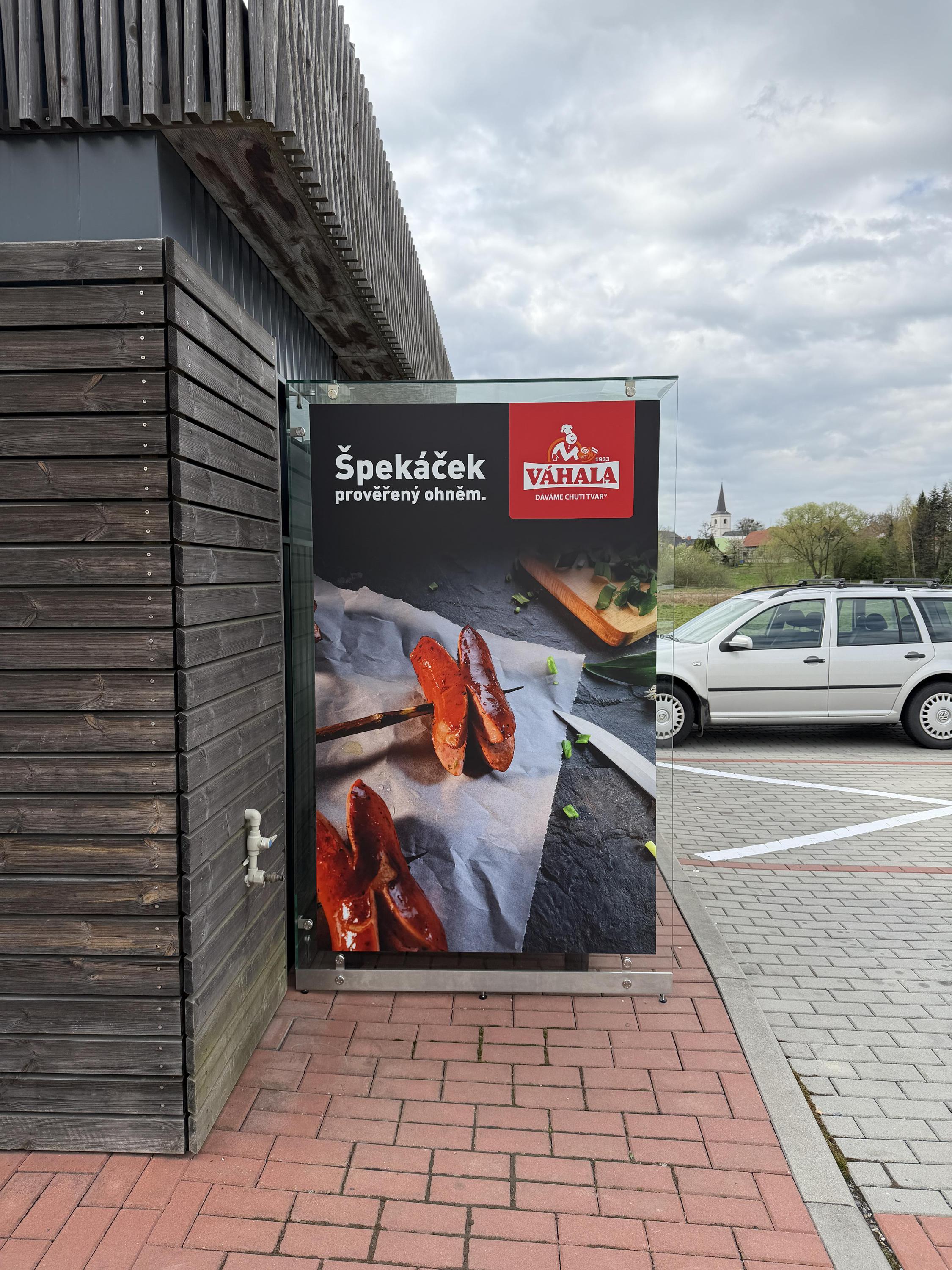 ŠPEKÁČKOMAT VÁHALA foto 3