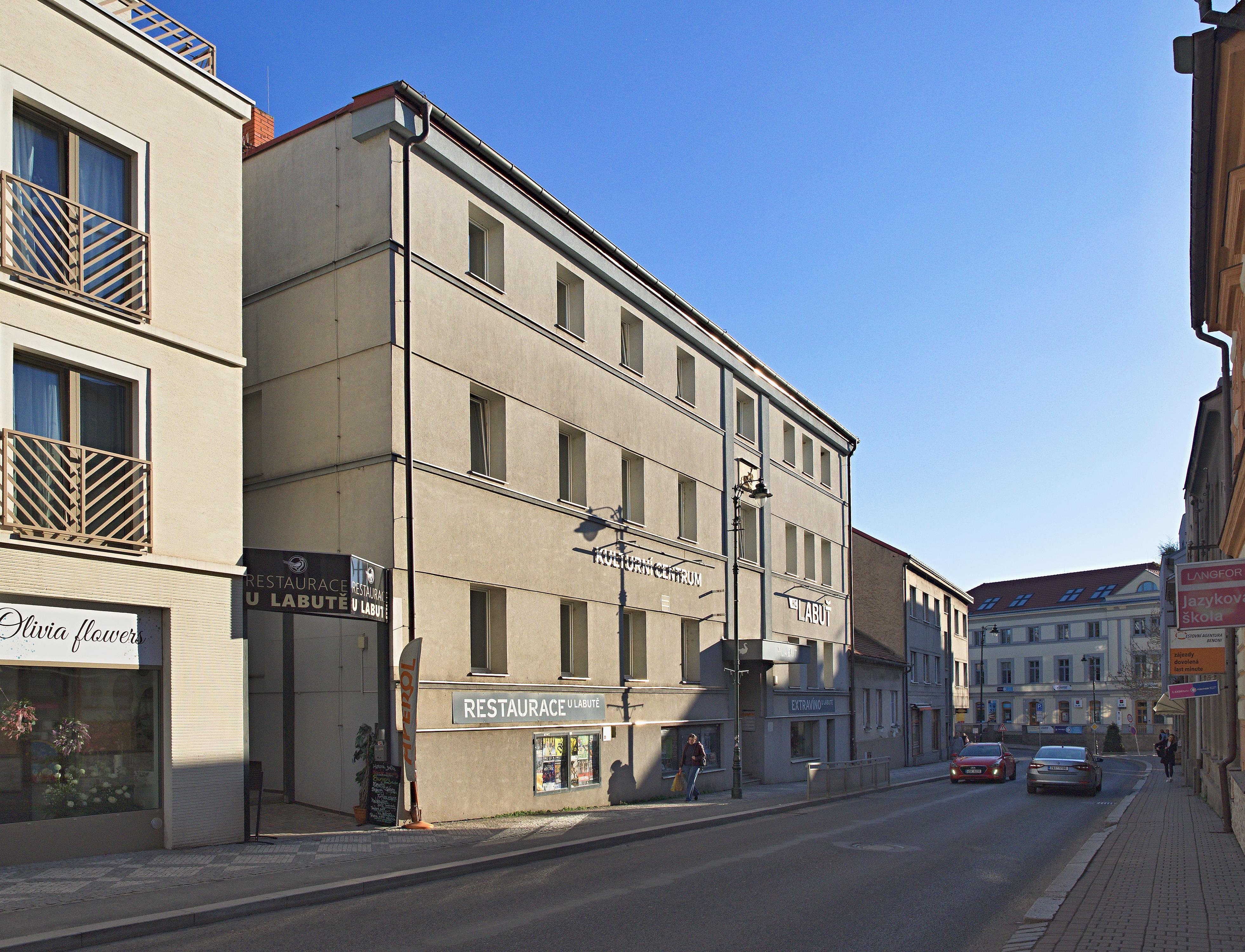 Kulturní centrum Labuť Říčany foto 6