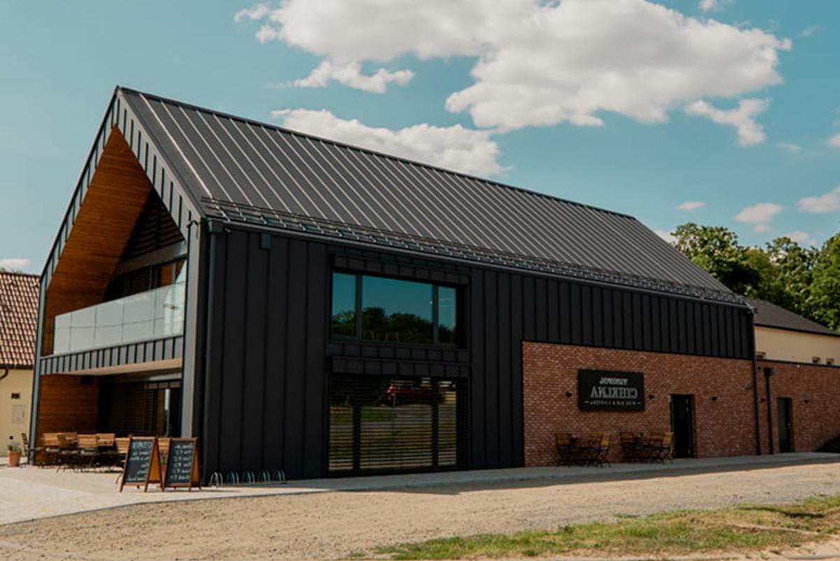 Cihelna Vinofol - winebar & café