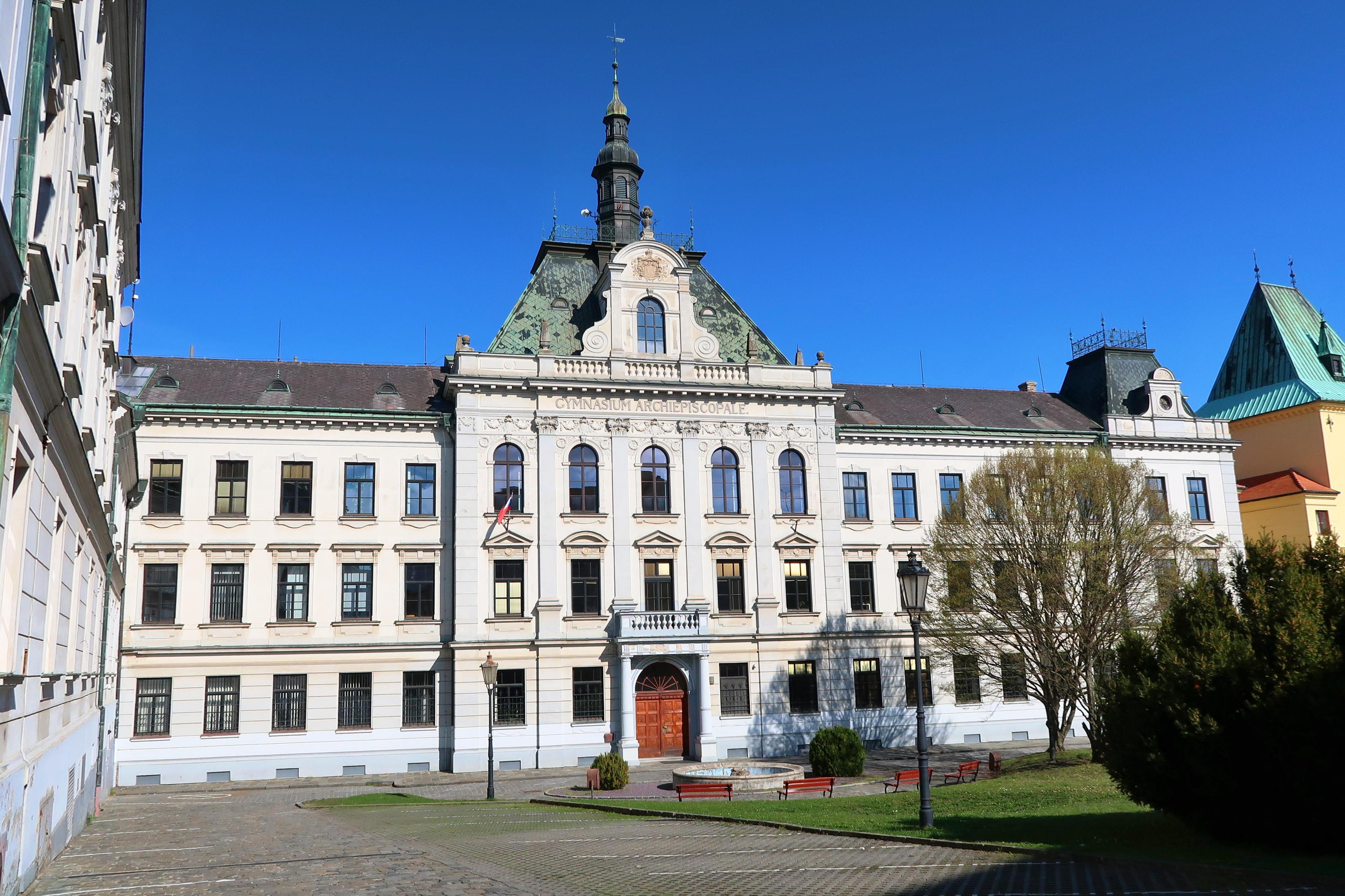 Arcibiskupské gymnázium v Kroměříži foto 4