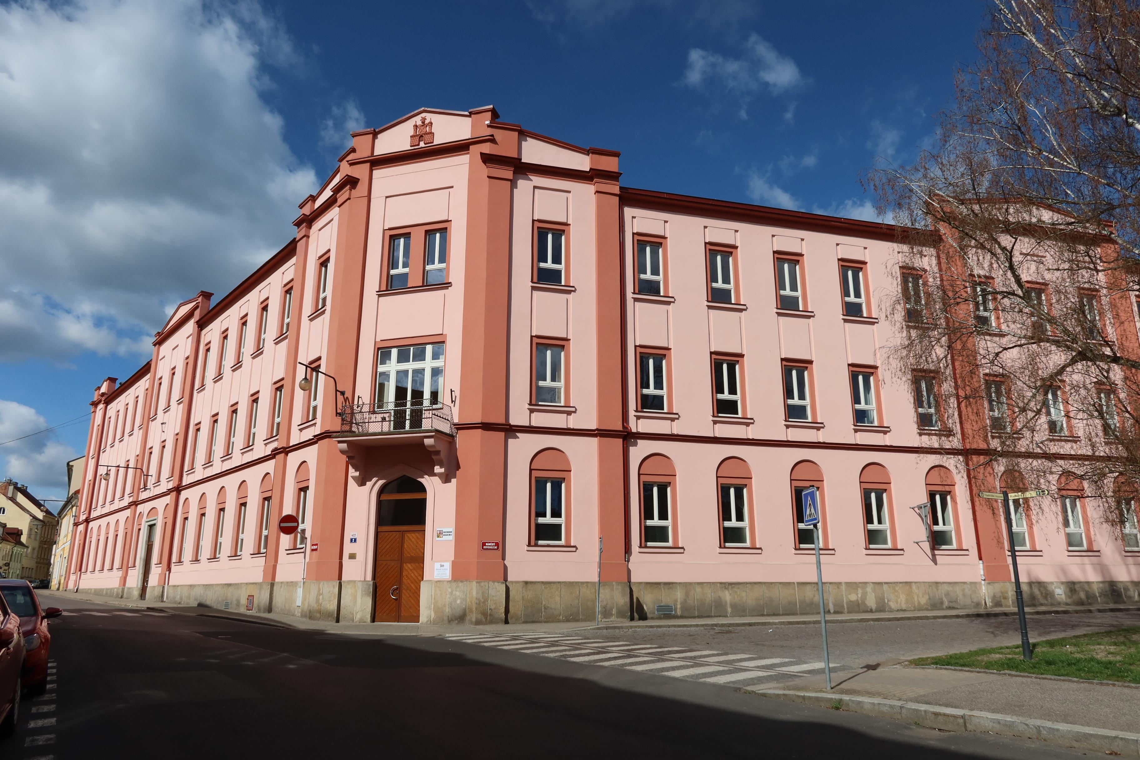 Obchodní akademie, Česká Lípa, náměstí Osvobození 422 foto 4