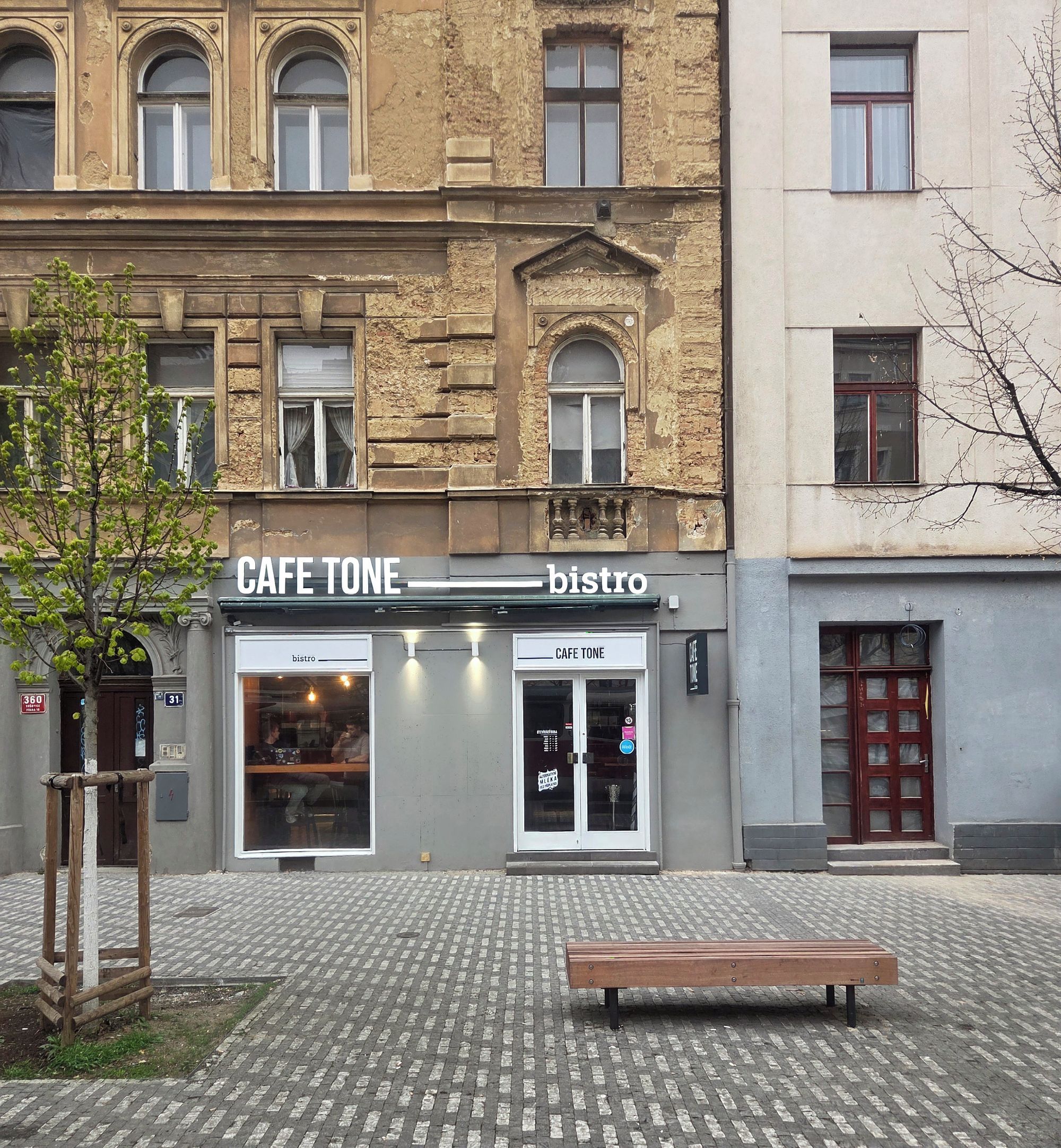 Café tone bistro foto 2