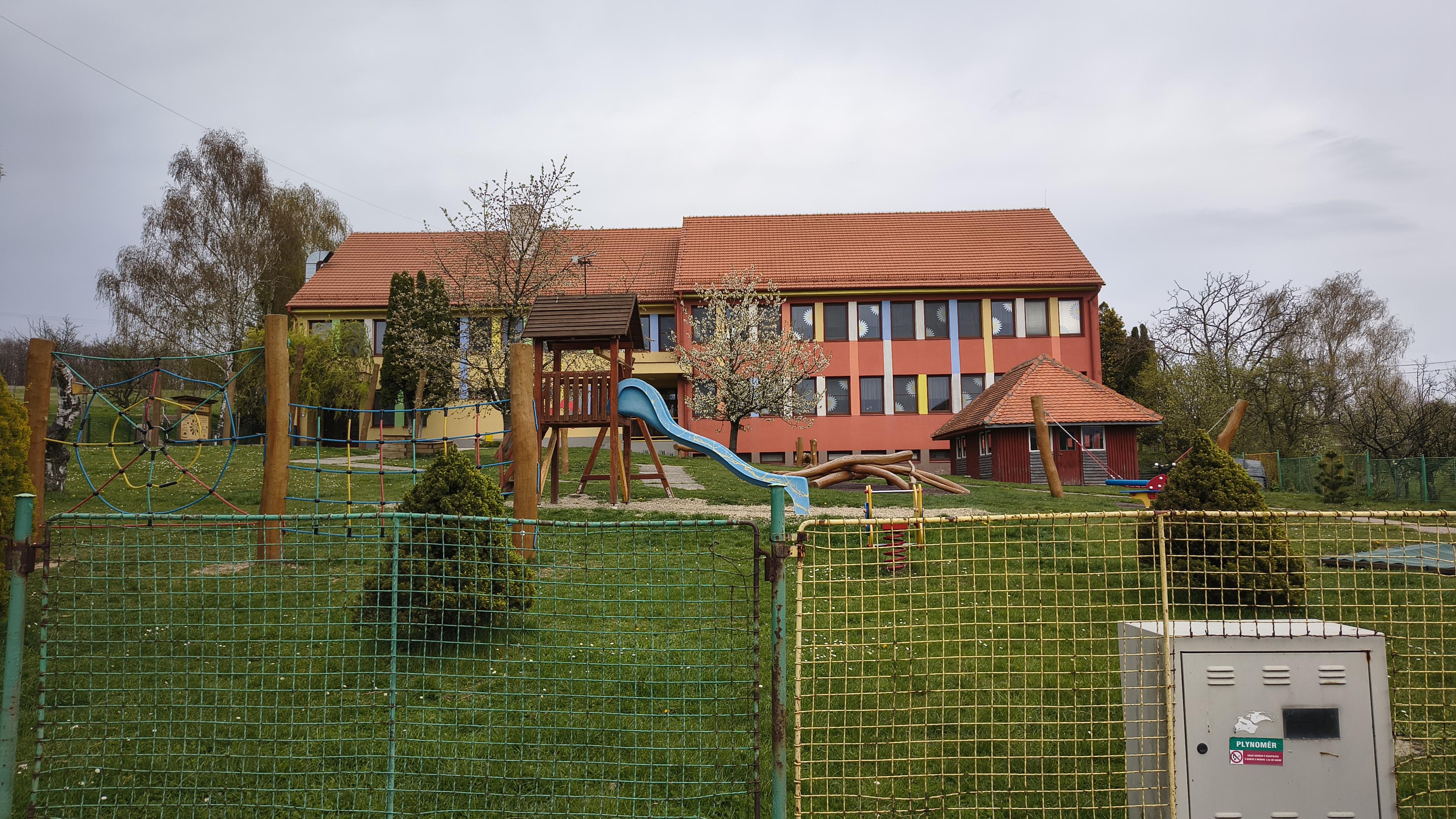 Žlutava - obecní úřad foto 2