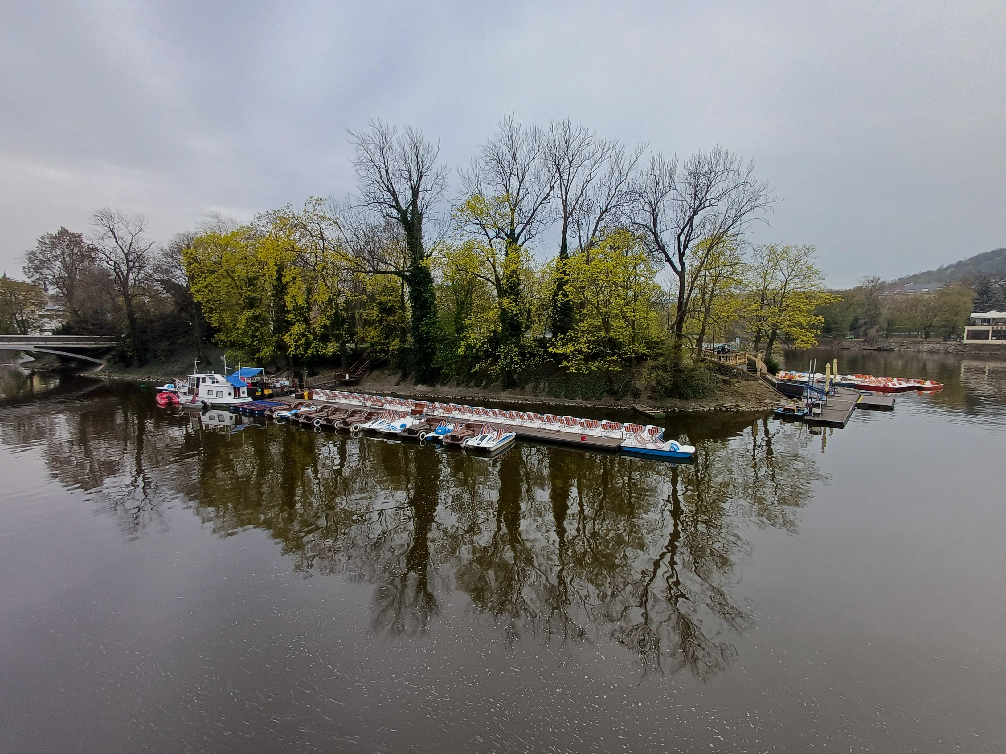 Půjčovna lodiček a šlapadel U Kotvy foto 5