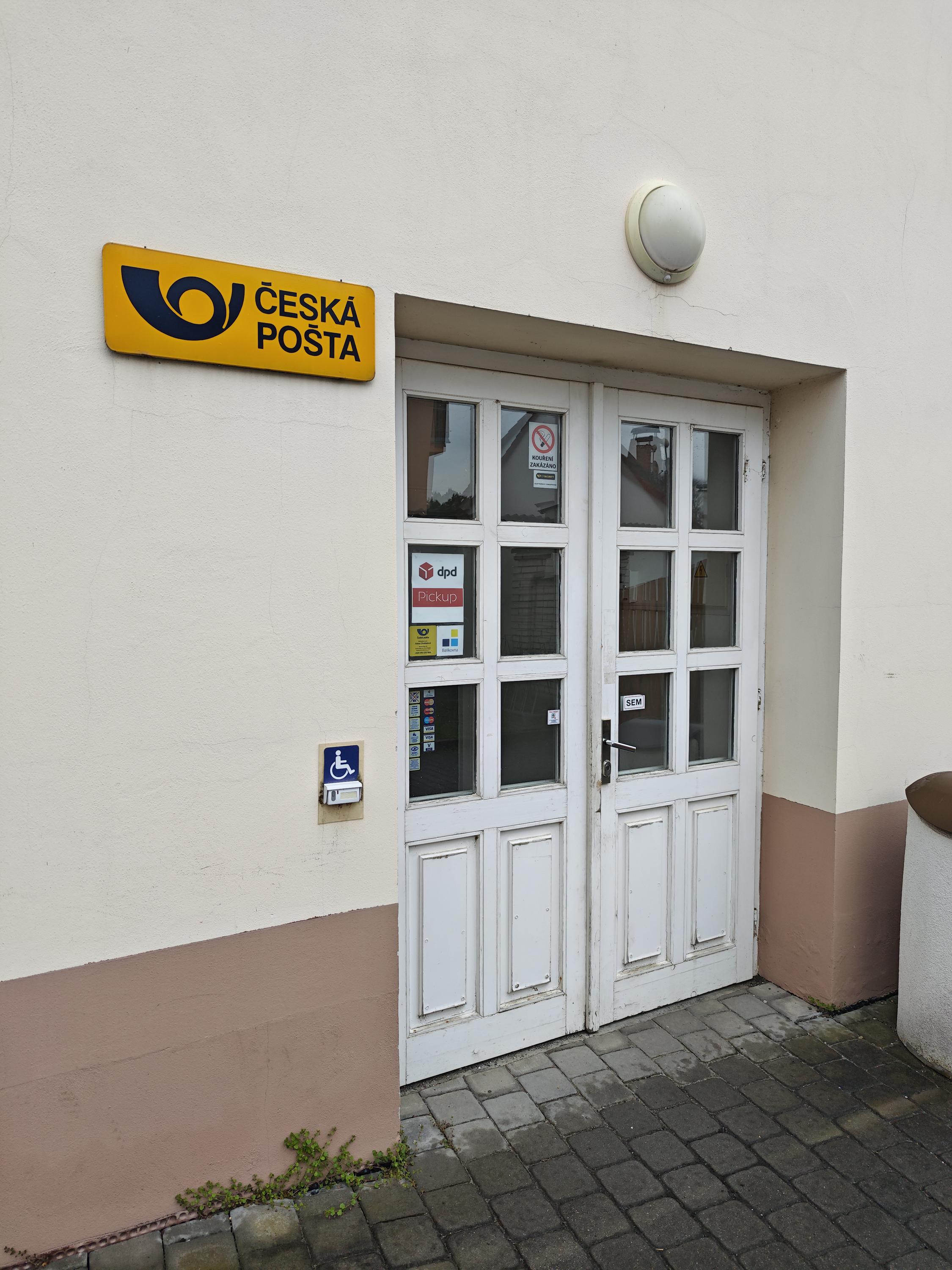 Pošta Plzeň 25 foto 2