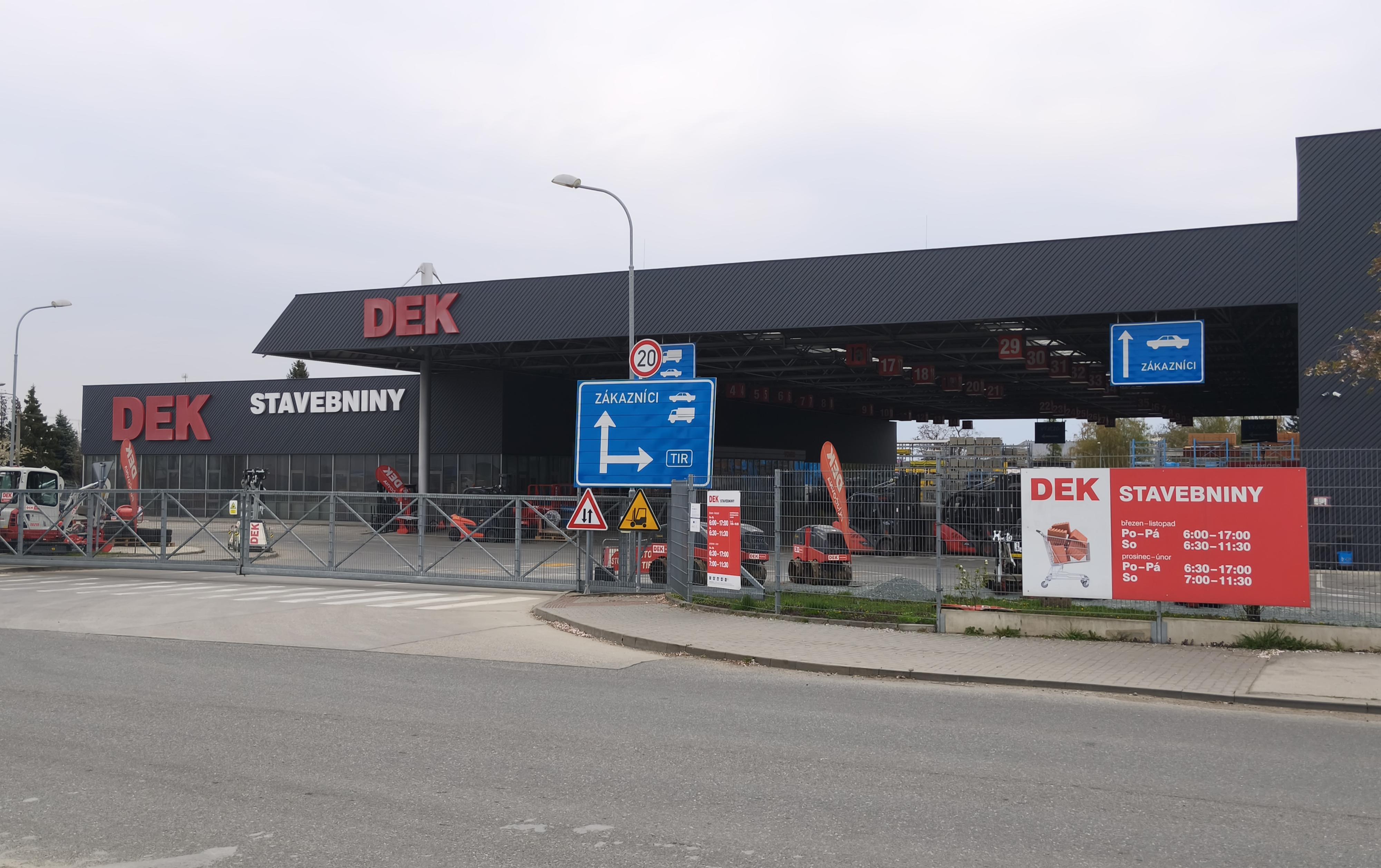 STAVEBNINY DEK foto 2