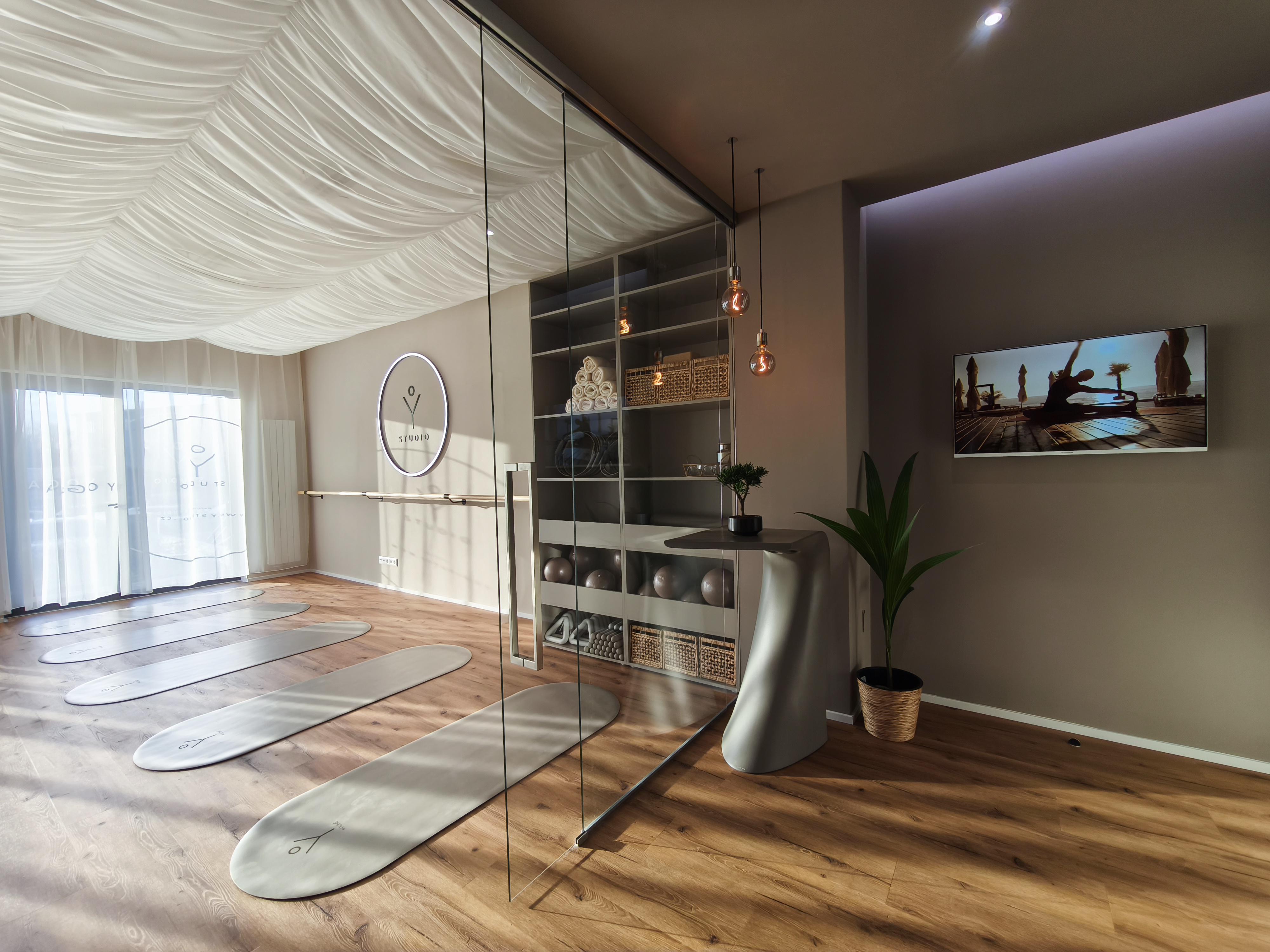 Yoga Barre Pilates Y studio Meridiem Brno foto 4