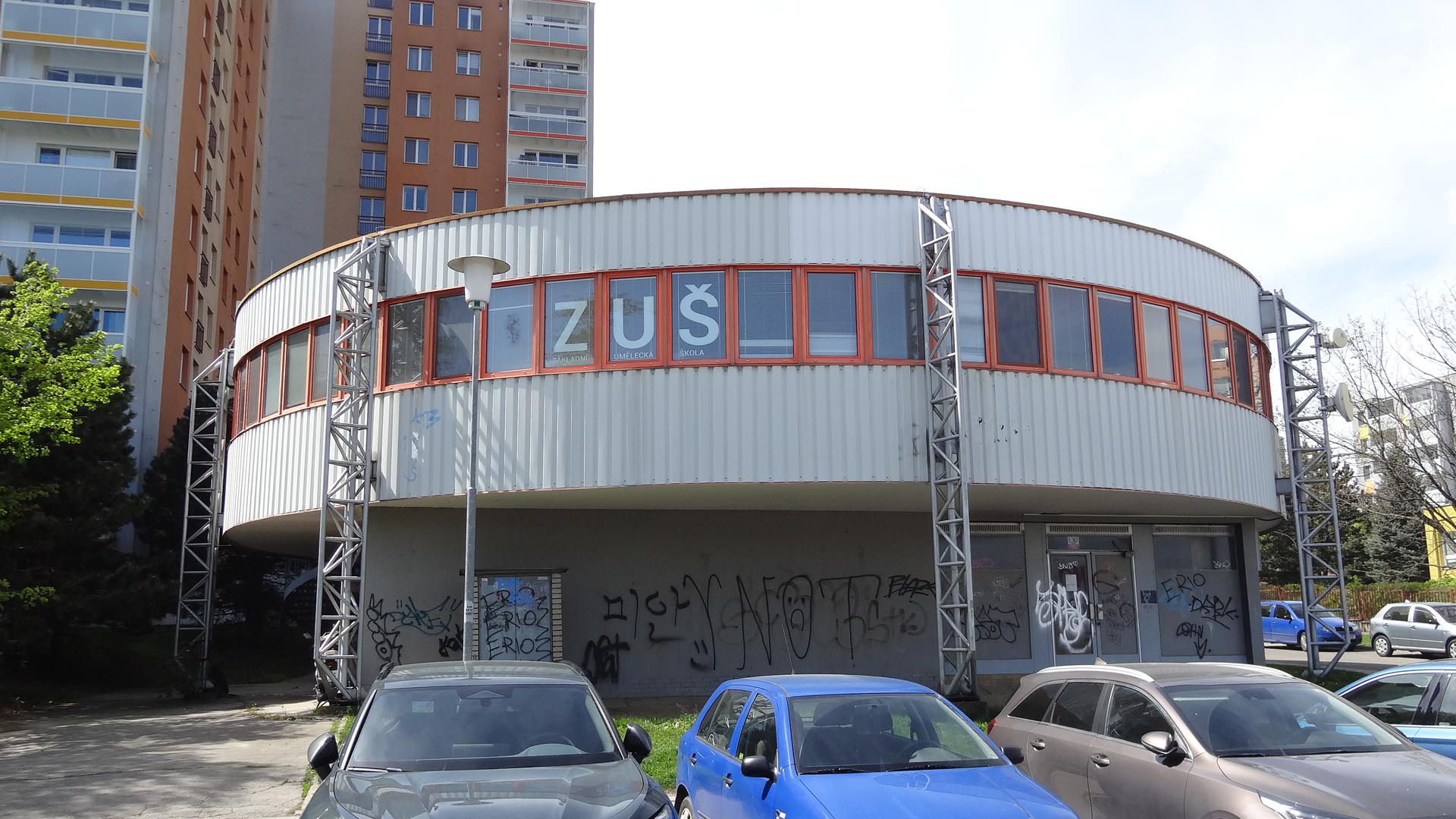 ZUŠ PhDr. Zbyňka Mrkose Brno, Čejkovická foto 1