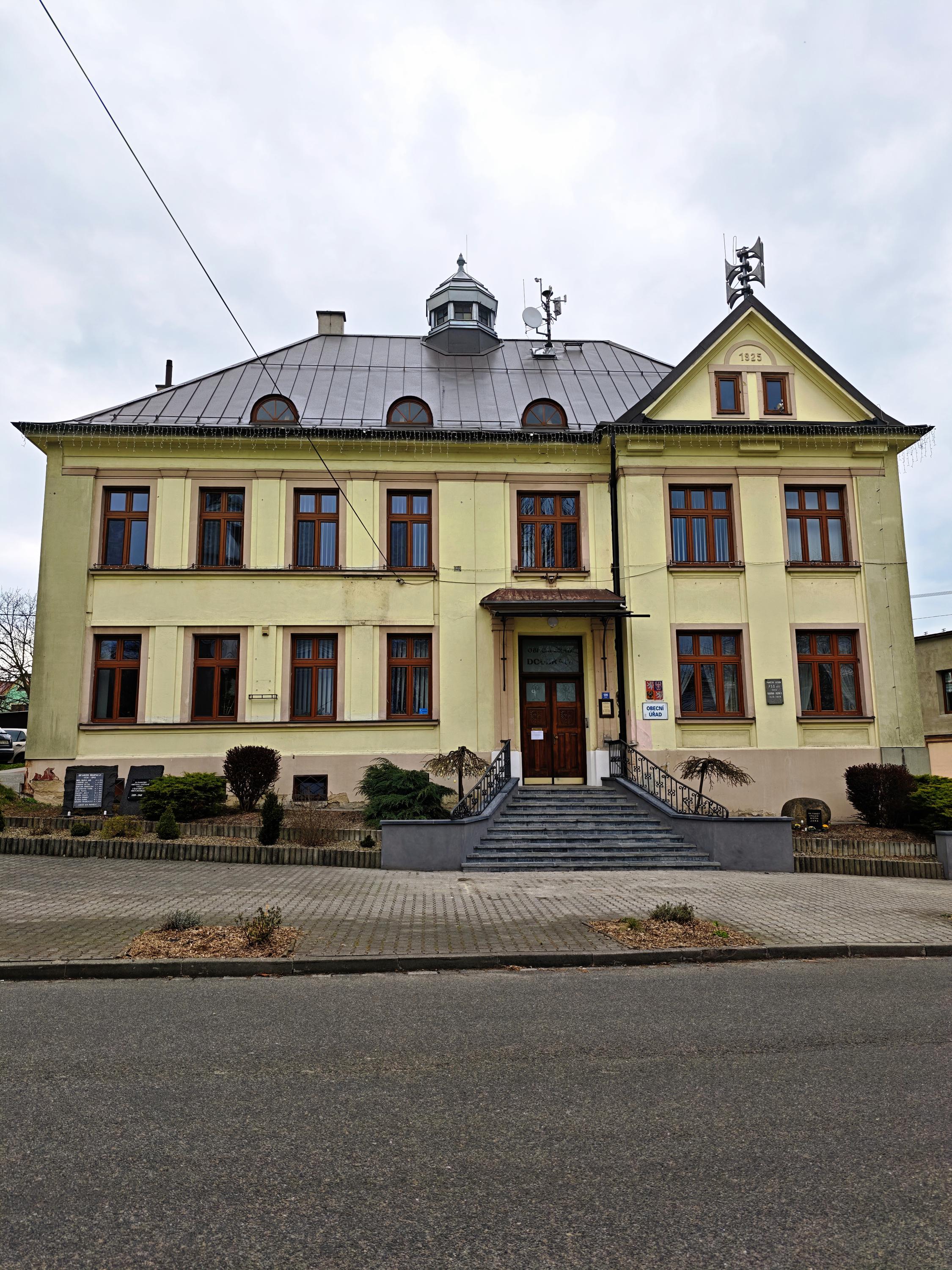 Doubrava - obecní úřad foto 4