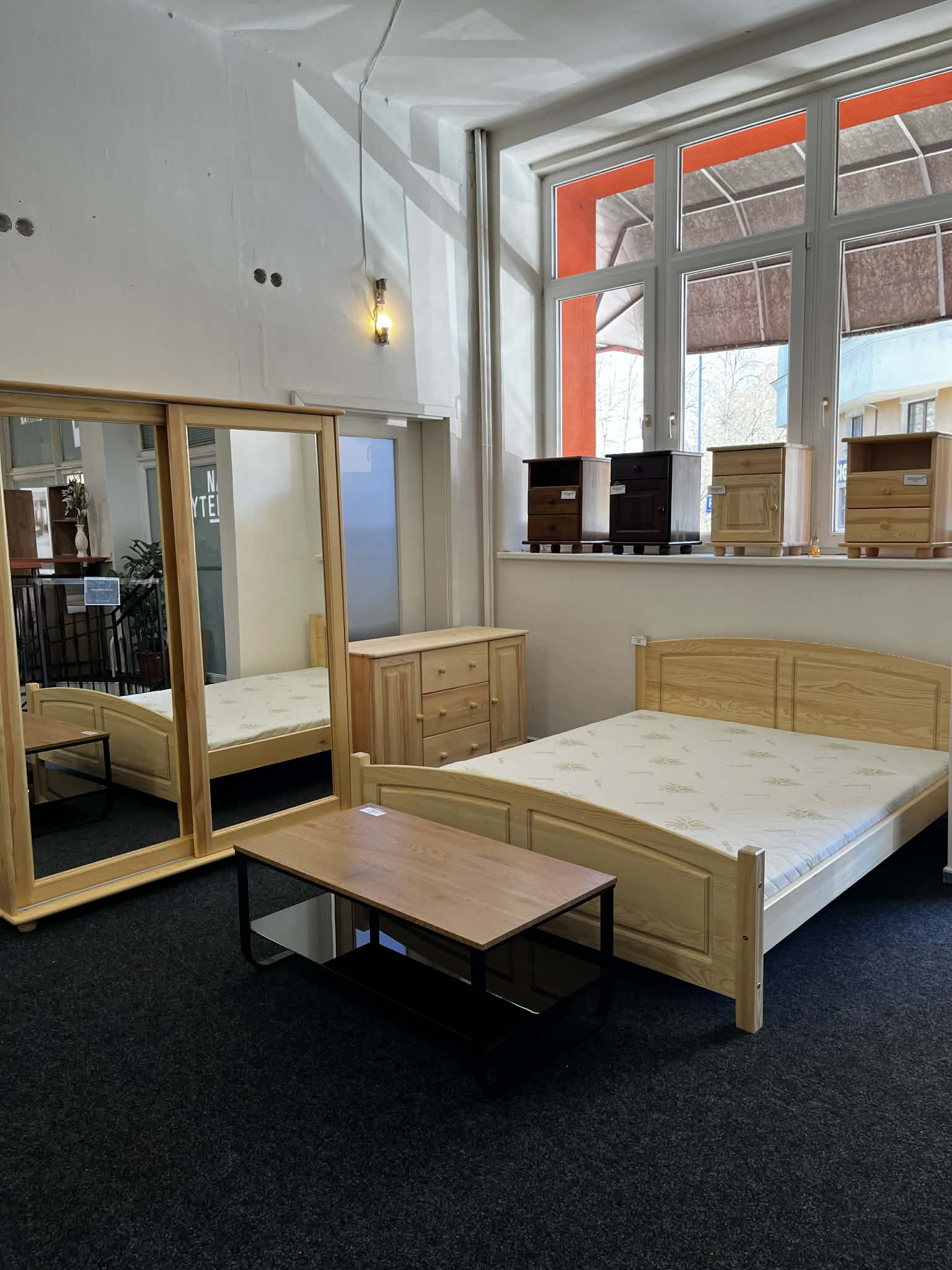 Nábytek NAROHU foto 3