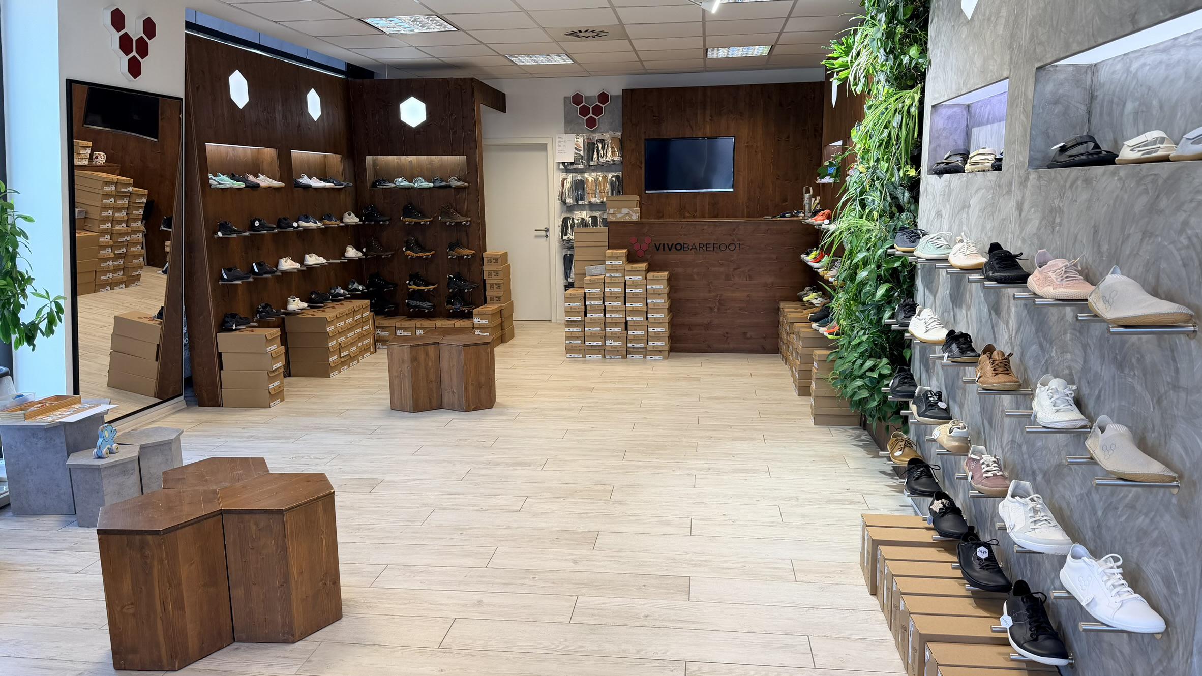 Vivobarefoot Concept Store Brno foto 3