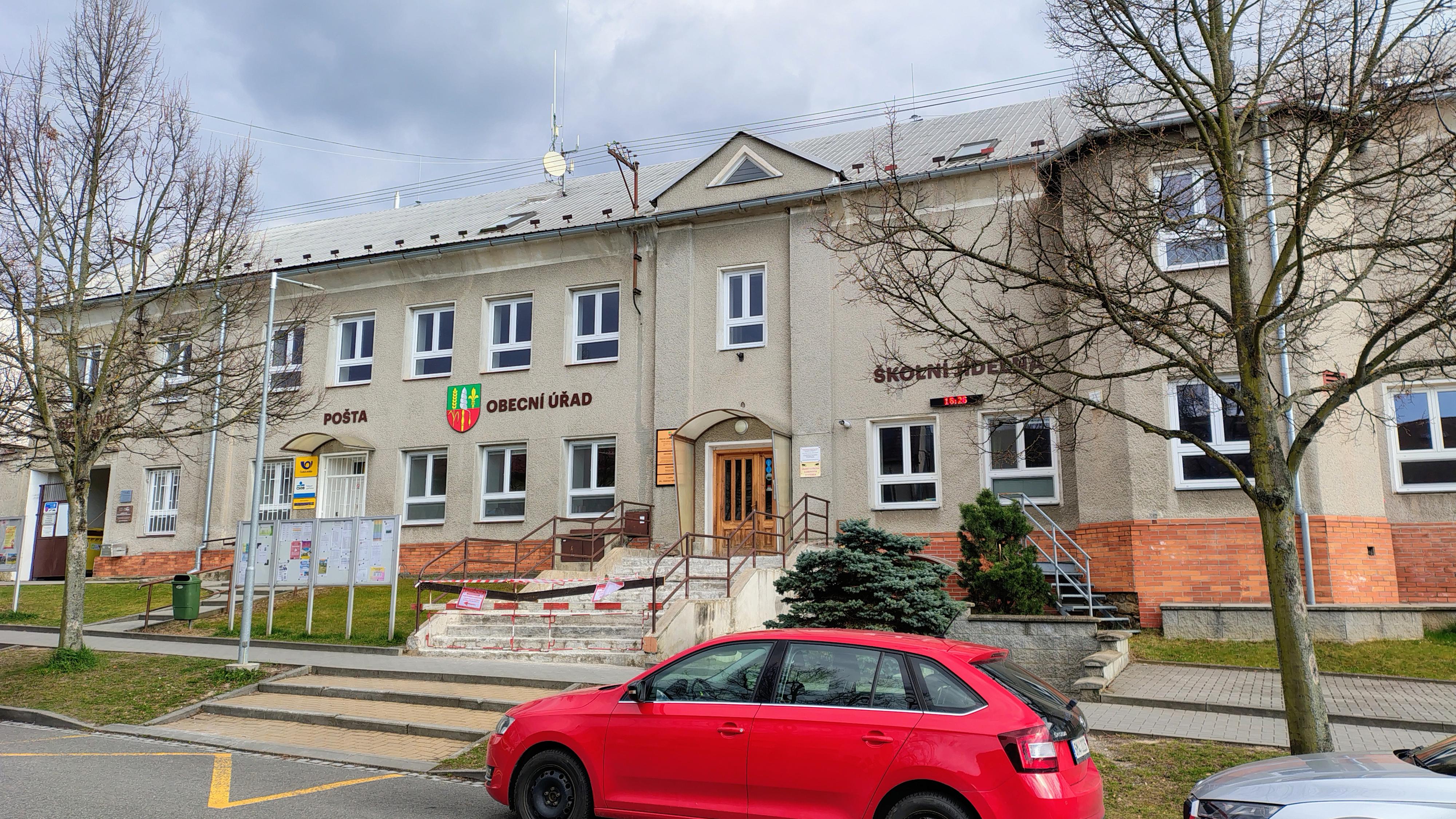Přáslavice - obecní úřad foto 5